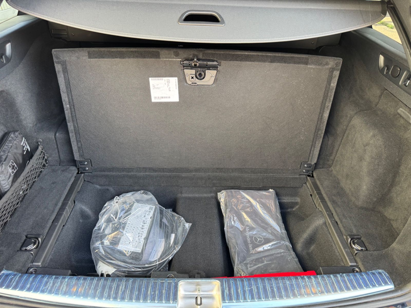 Mercedes-Benz E 300 de 4Matic*AMG Line*Widescreen*Leder*LED* — photo 7