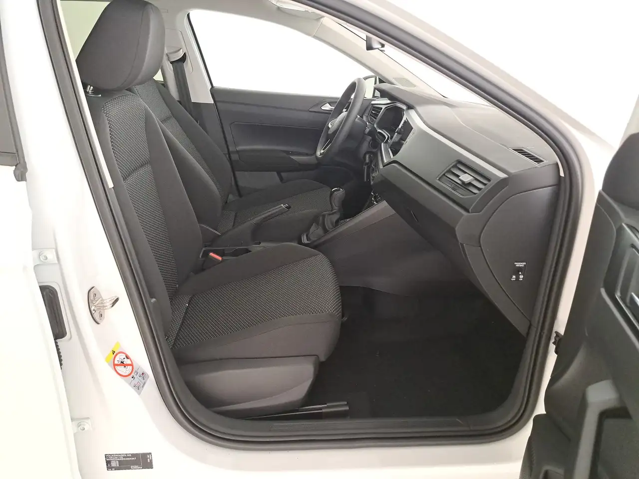 Volkswagen Polo 1.0 young 80cv, миниатюра 13