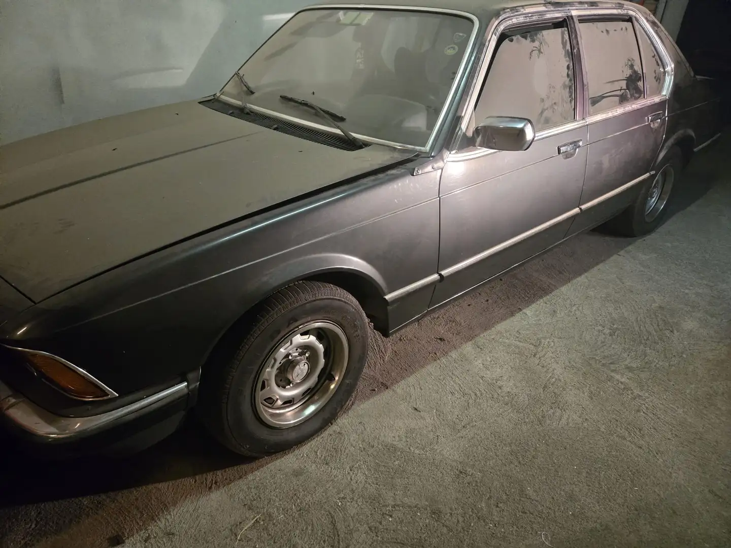 BMW 732 732i 3.2 - 2