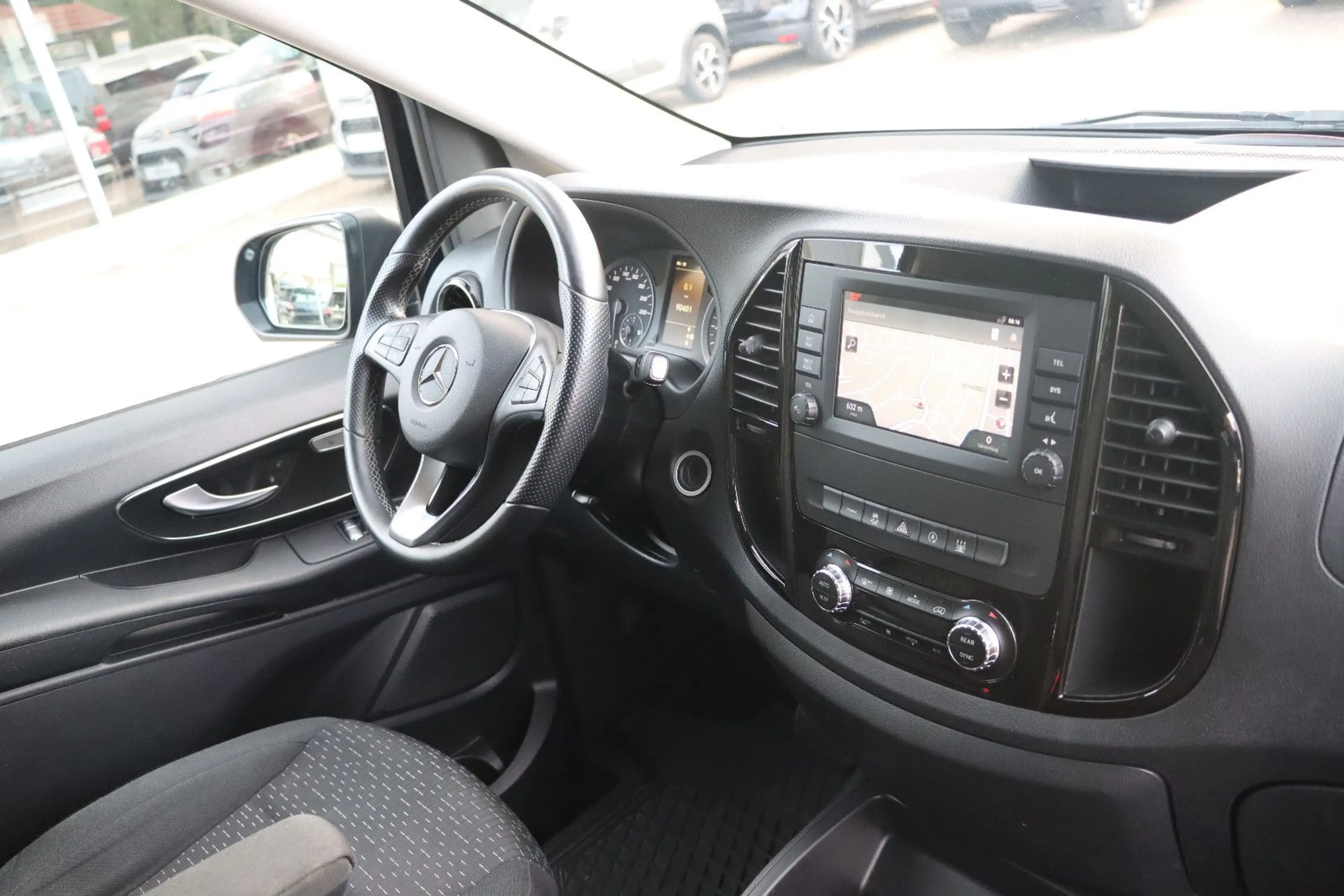 Mercedes-Benz Vito Tourer 119 CDI lang Edition l LED l ACC l — photo 8