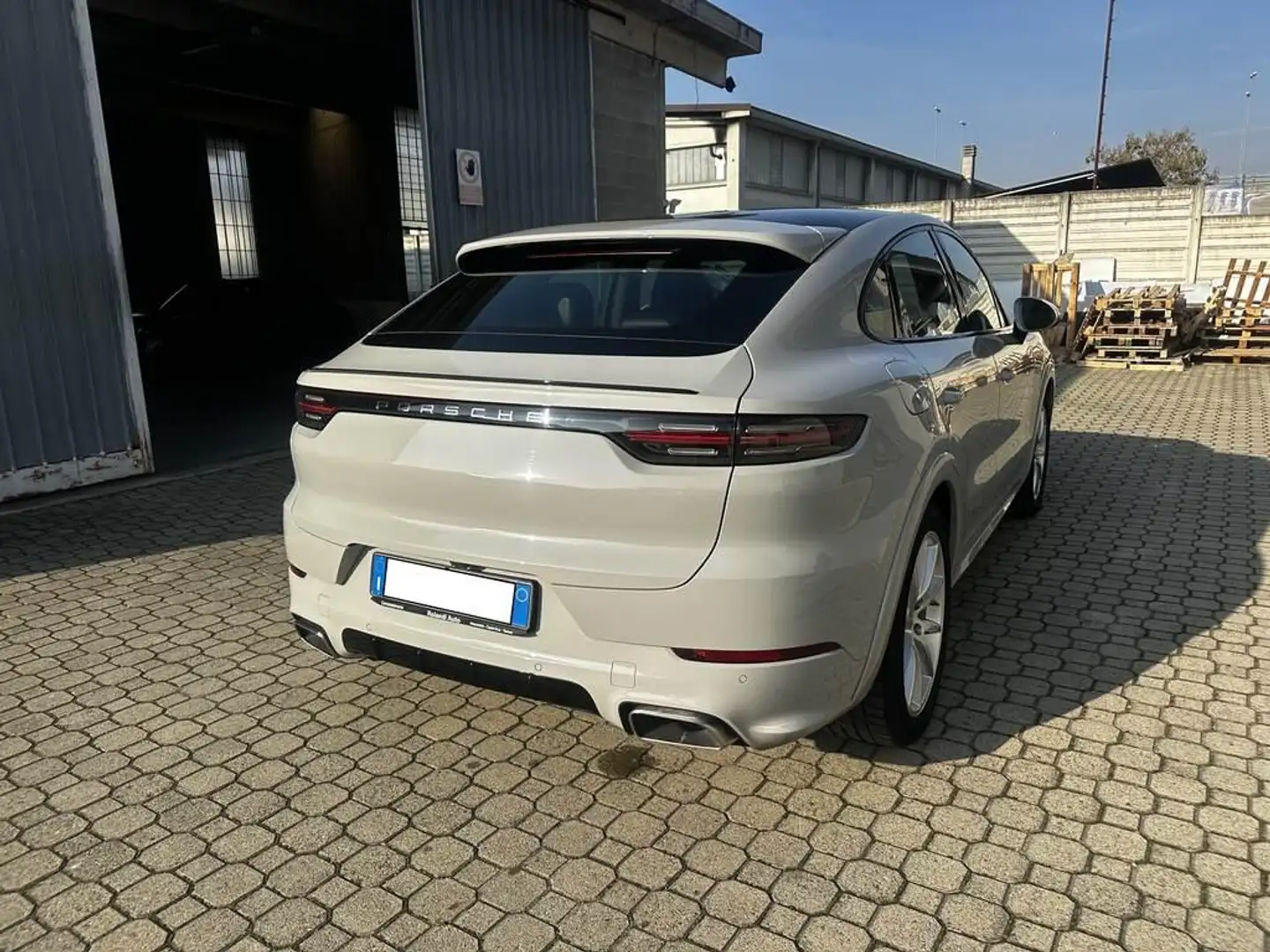 Porsche Cayenne Coupe 3.0 e-hybrid tiptronic 5p.ti Grigio - 2
