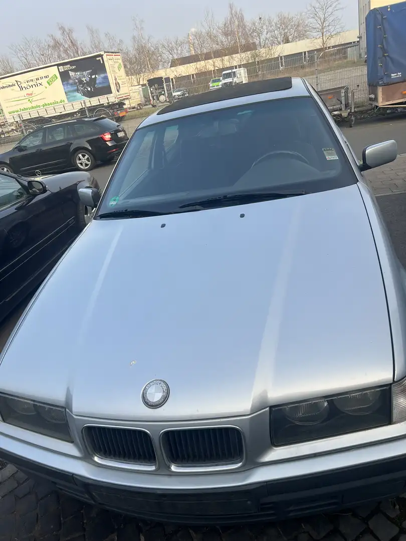 BMW 316 316i - 2