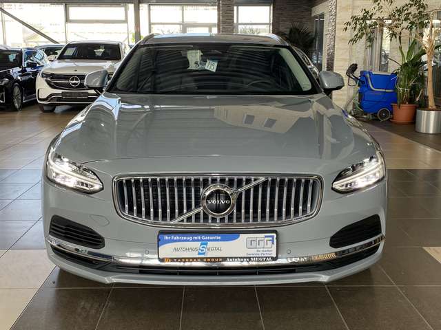 Volvo V90 Core Recharge Hybrid AWD dig.Cockpit Leder