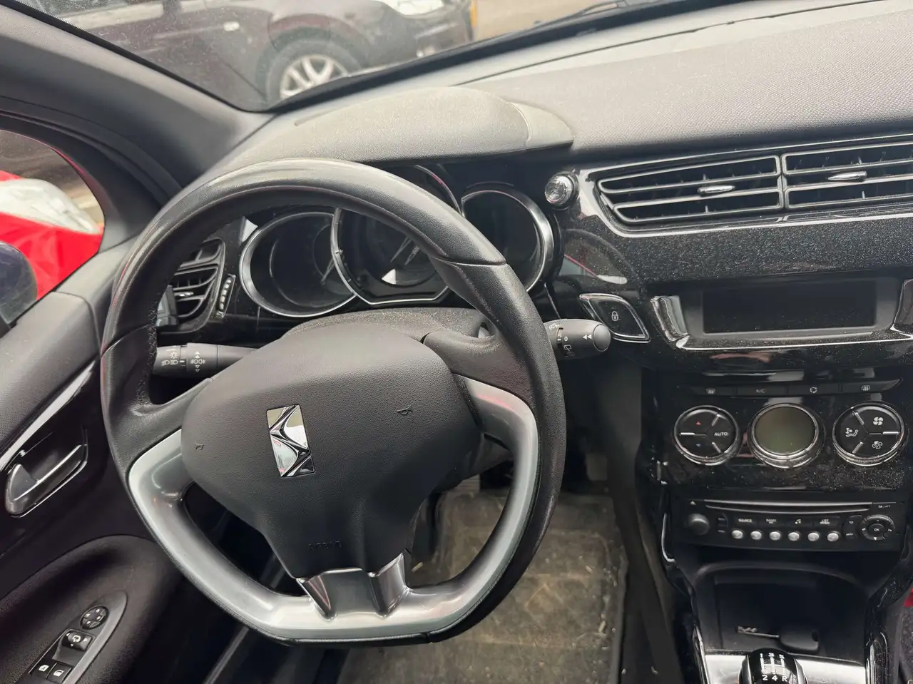 Citroen DS3 Pure Tech VTi 82 Opera Blue