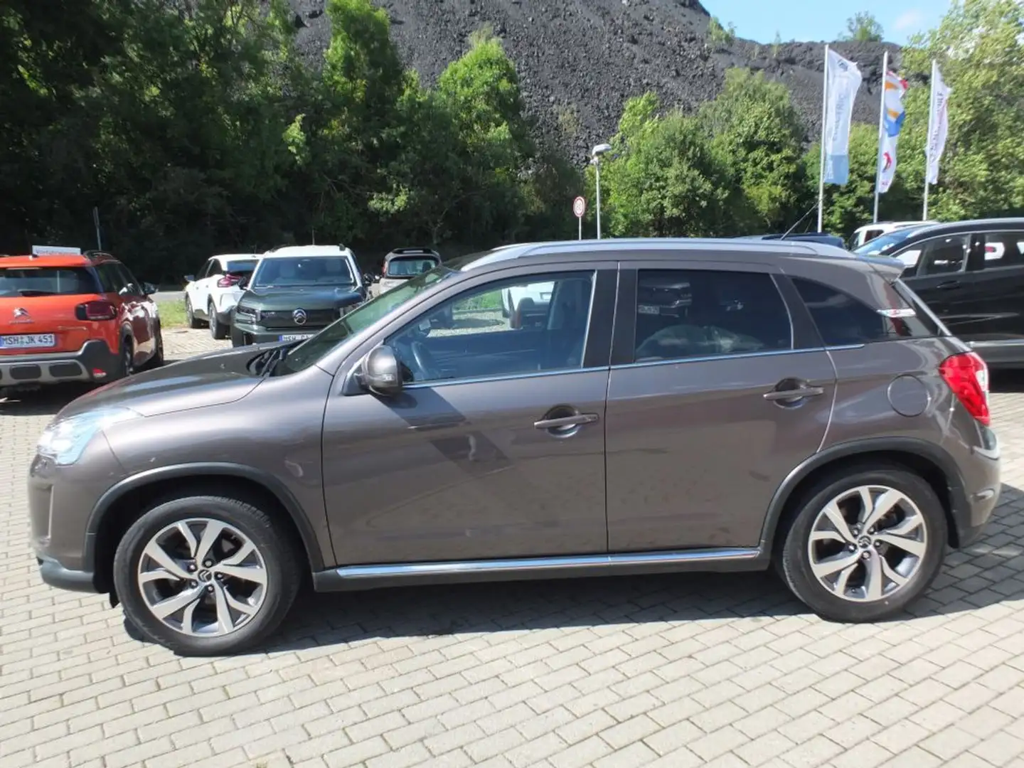 Citroen C4 Aircross e-HDi 115 Stop & Start 4WD Exclusive Maro - 1
