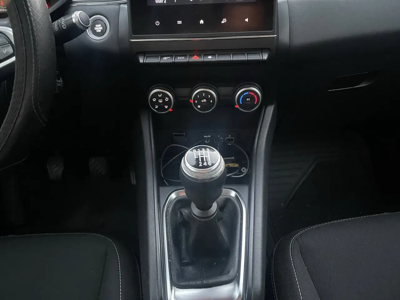 Renault Captur — photo 13