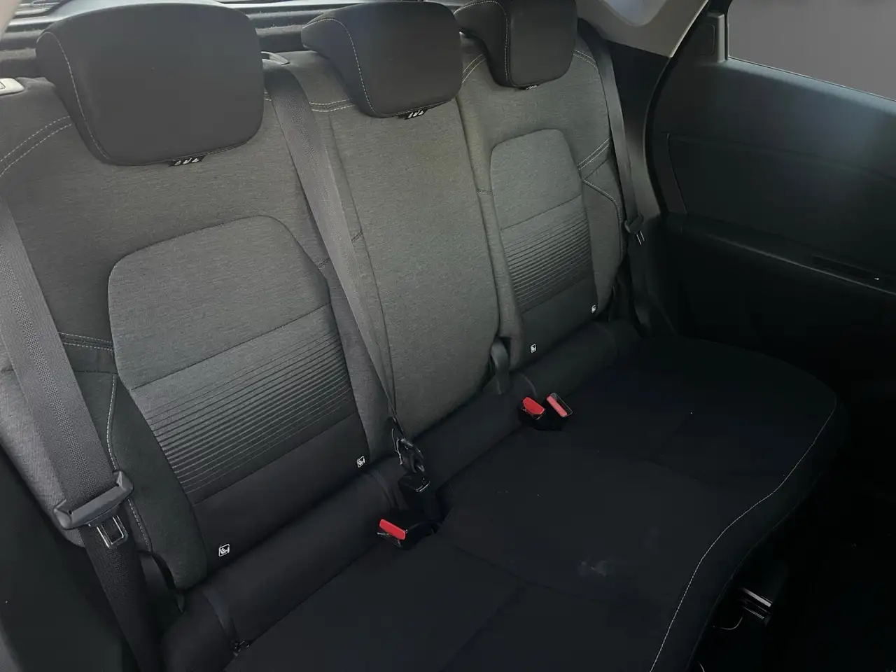 Renault Captur — photo 14