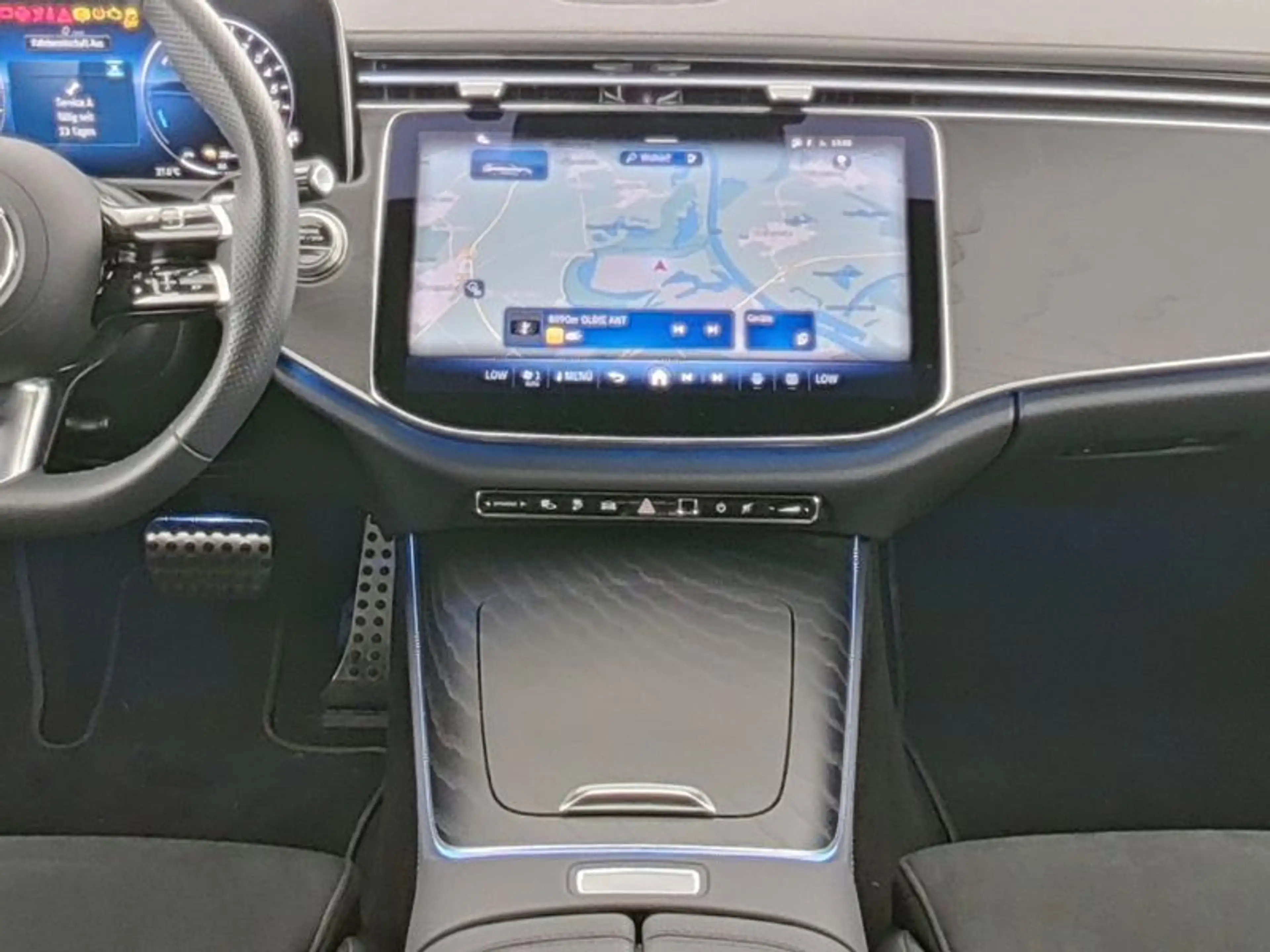Mercedes-Benz E 300 e T-Modell Ö-Edition AMG ParkAss. SHZ — photo 5