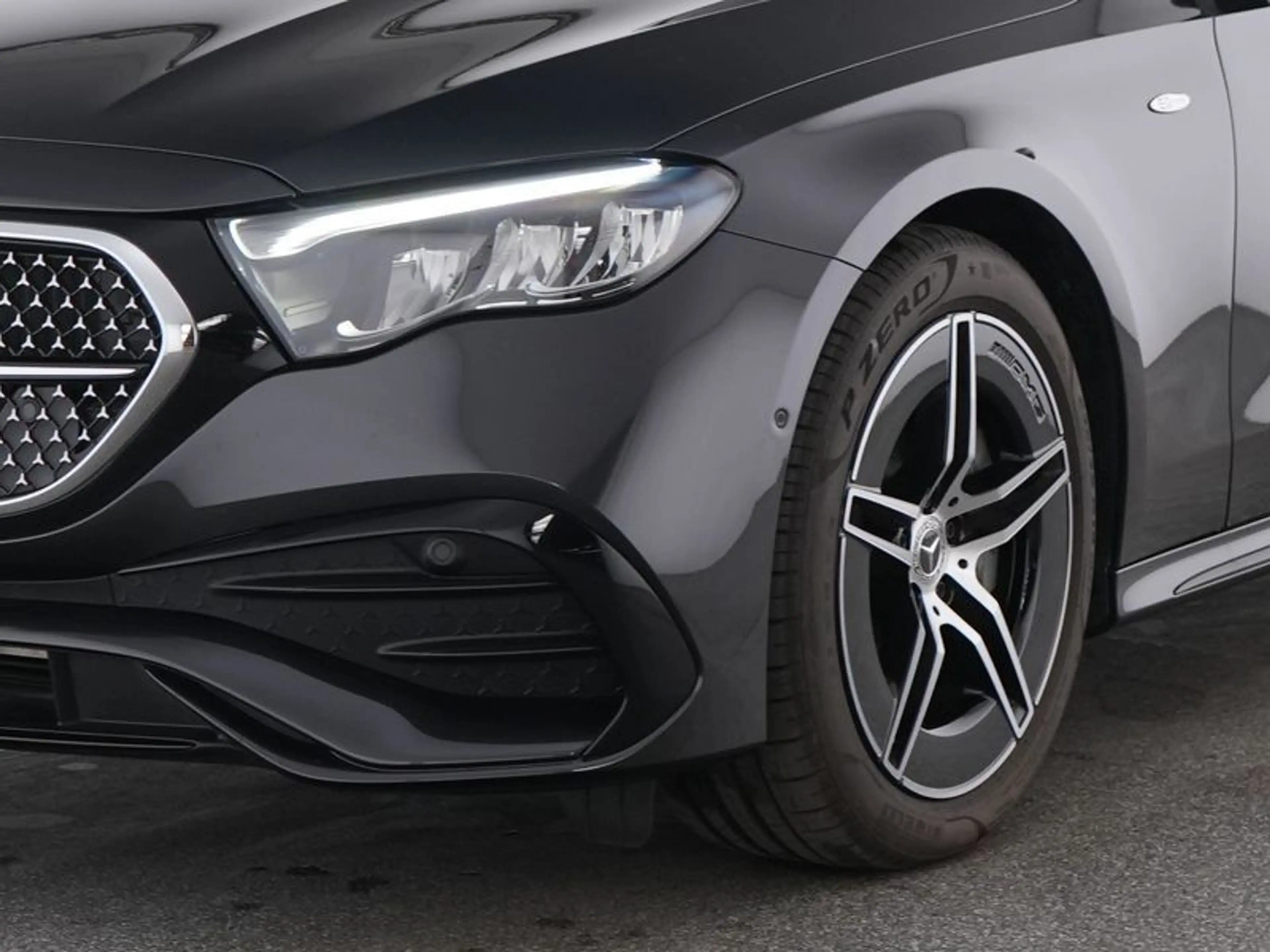 Mercedes-Benz E 300 e T-Modell Ö-Edition AMG ParkAss. SHZ — photo 4