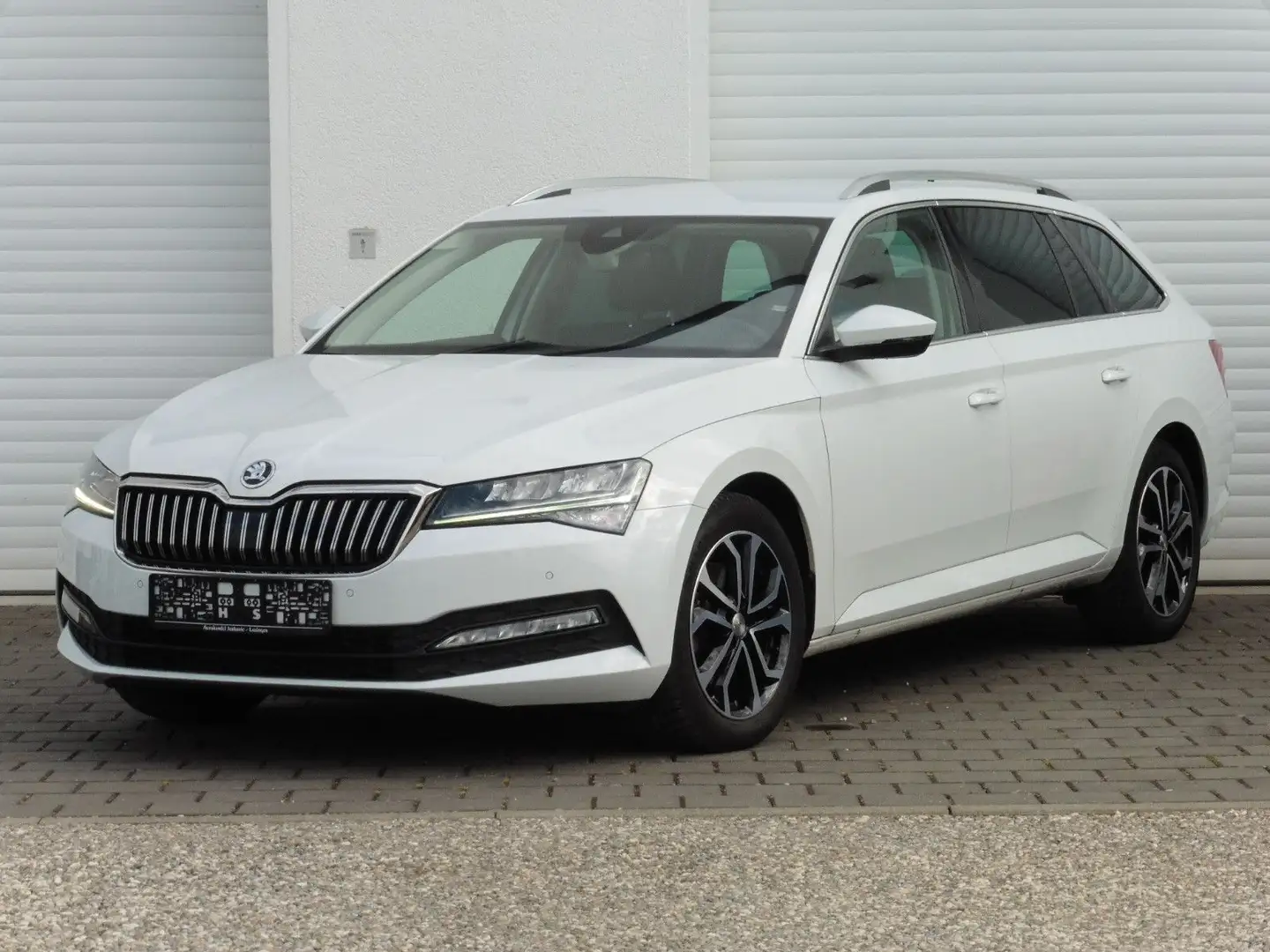 Skoda Superb 2.0 TDI DSG 200PS LED Navi 1-Hand 8fach Blanco - 1