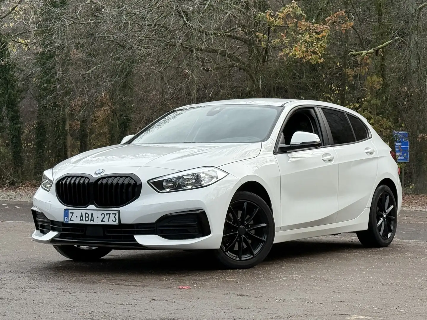 BMW 116 d Black & White * Bluetooth * GARANTIE * Wit - 1
