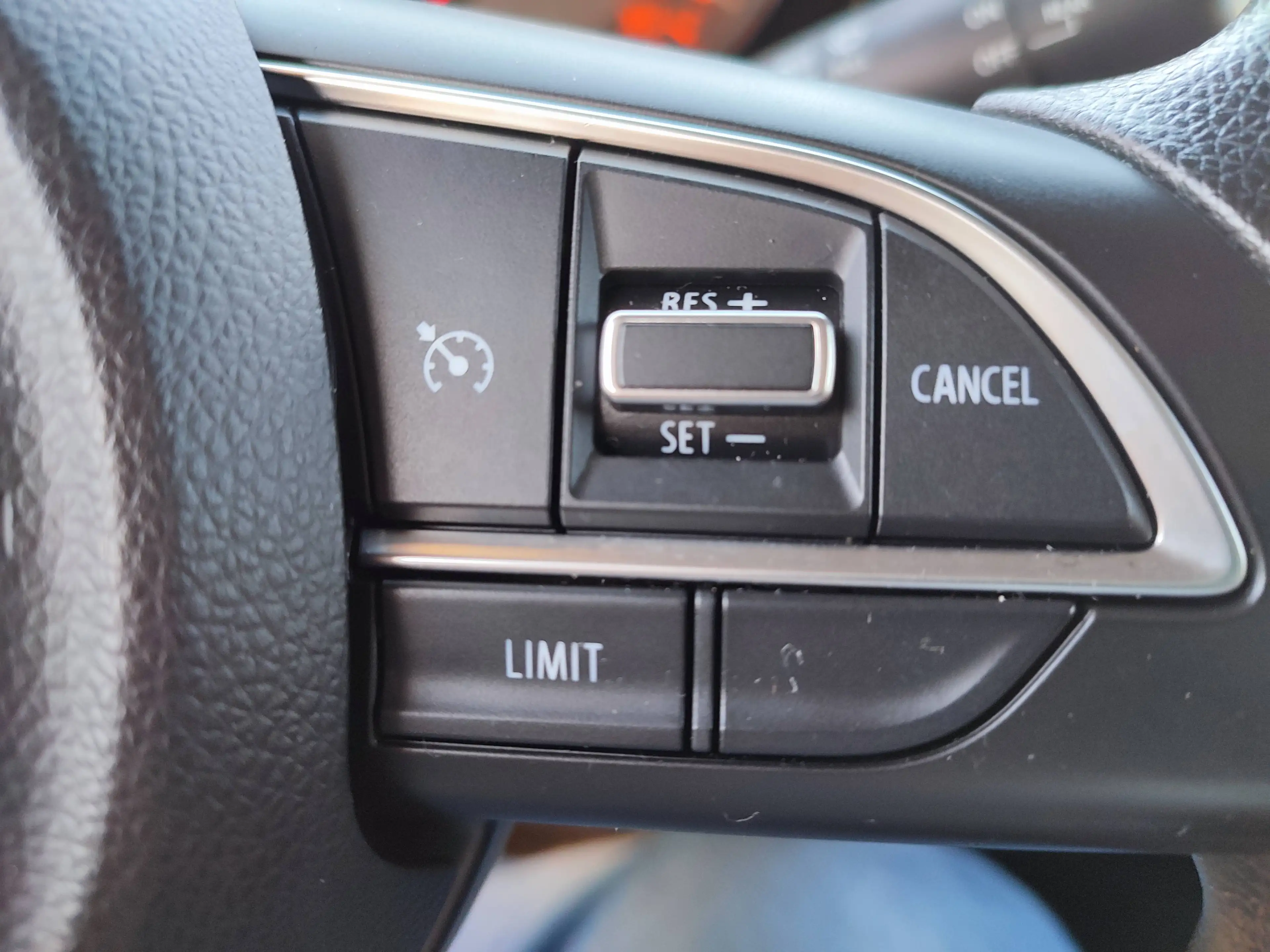 Suzuki Jimny Comfort AllGrip Automatik/Navi+Cam/AHK — photo 8