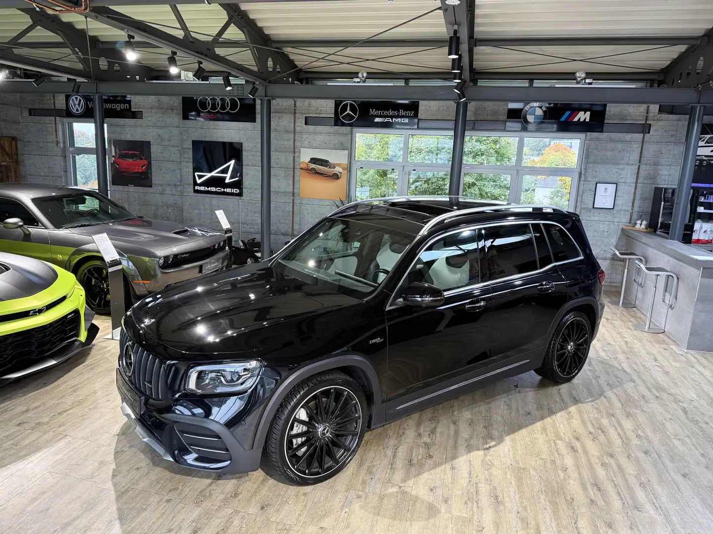 Mercedes-Benz GLB 35 AMG 4Matic*7SITZER*PANO*360°KAM*HEADUP* Schwarz - 2