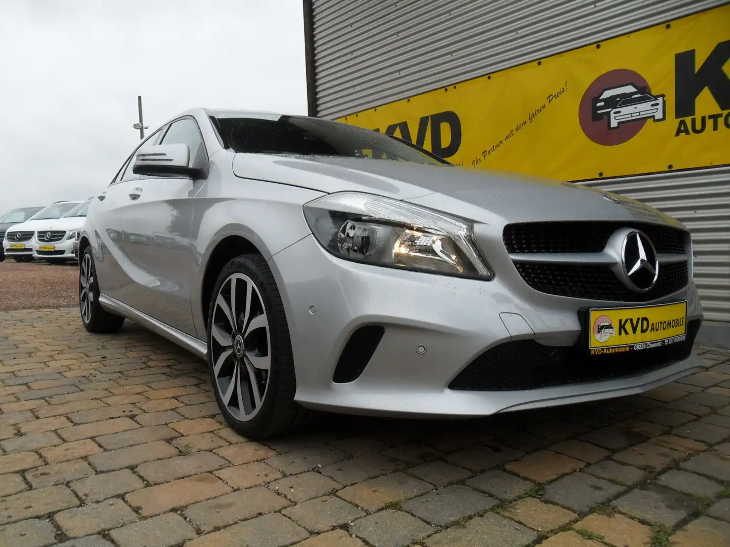 Mercedes-Benz A 180 A -180 CDI / d BlueEfficiency Argent - 1