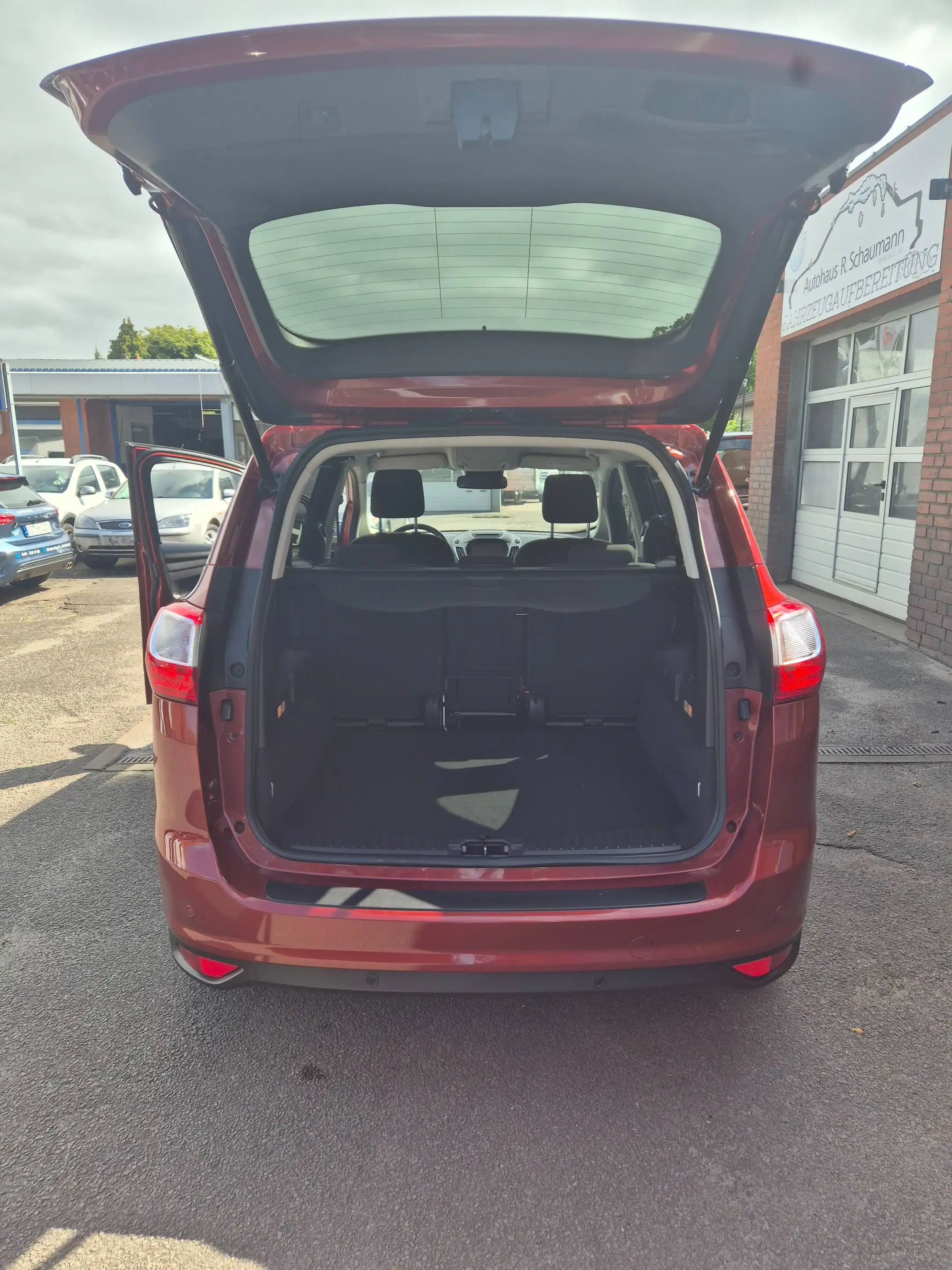 Ford Grand C-Max C-Max 1.0 EcoBoost Start-Stopp-System Titanium — photo 4
