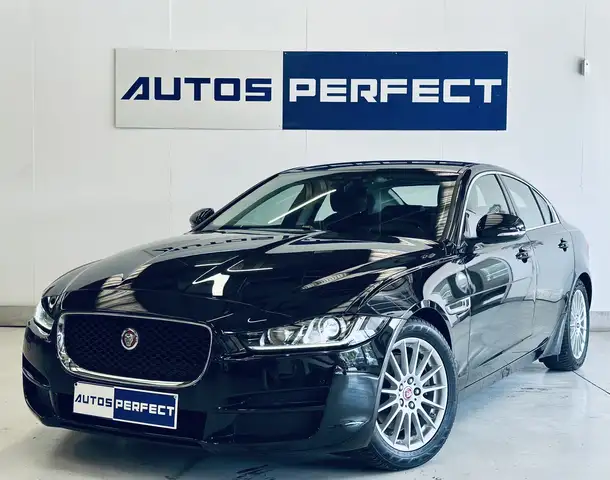 Jaguar XE XE 2.0 D E-Performance Pure 163cv LED CUIR CAMERA