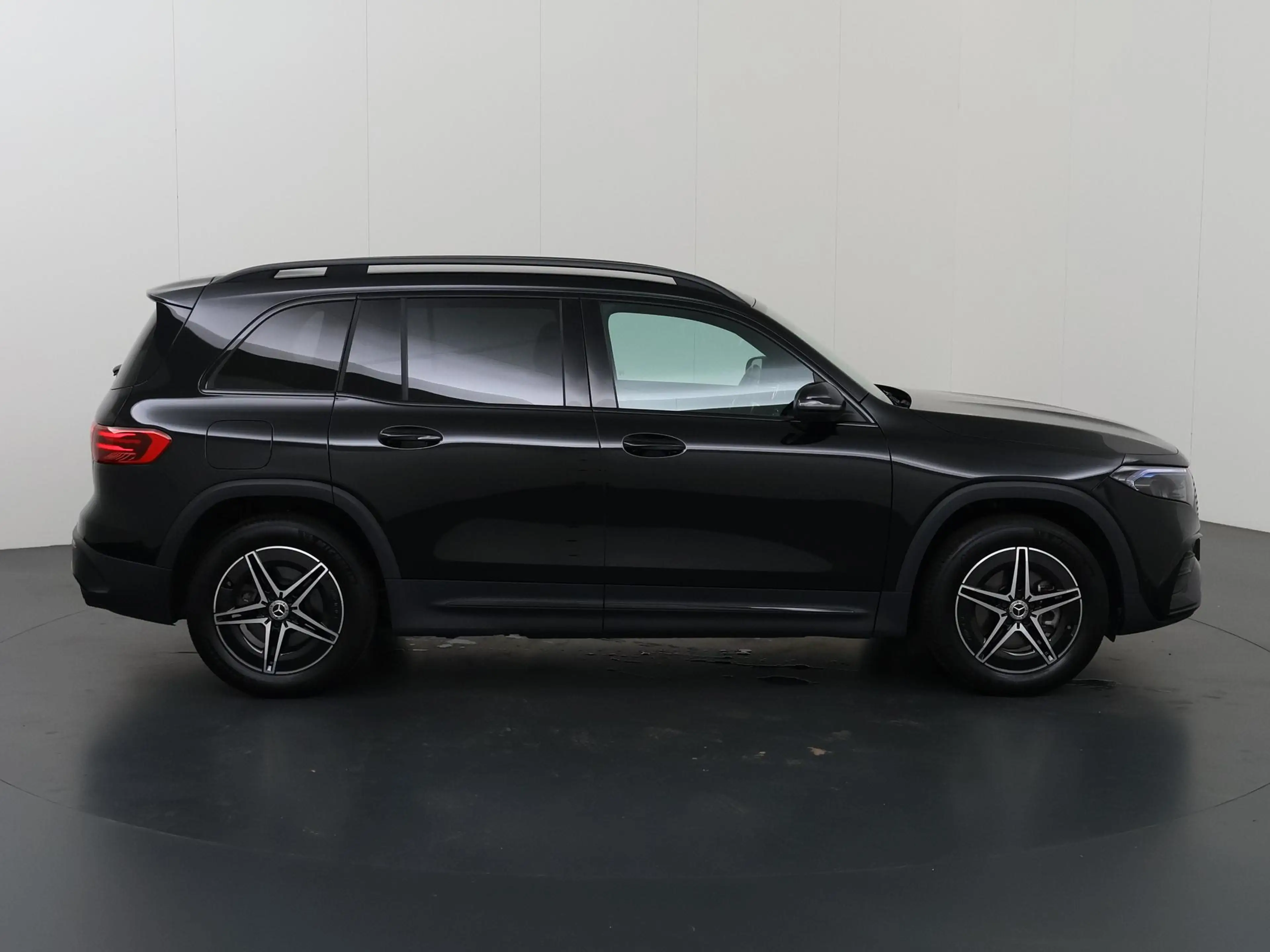 Mercedes-Benz EQB 250 250+ AMG Line 71 kWh | Night pakket | Winter pakke — photo 6