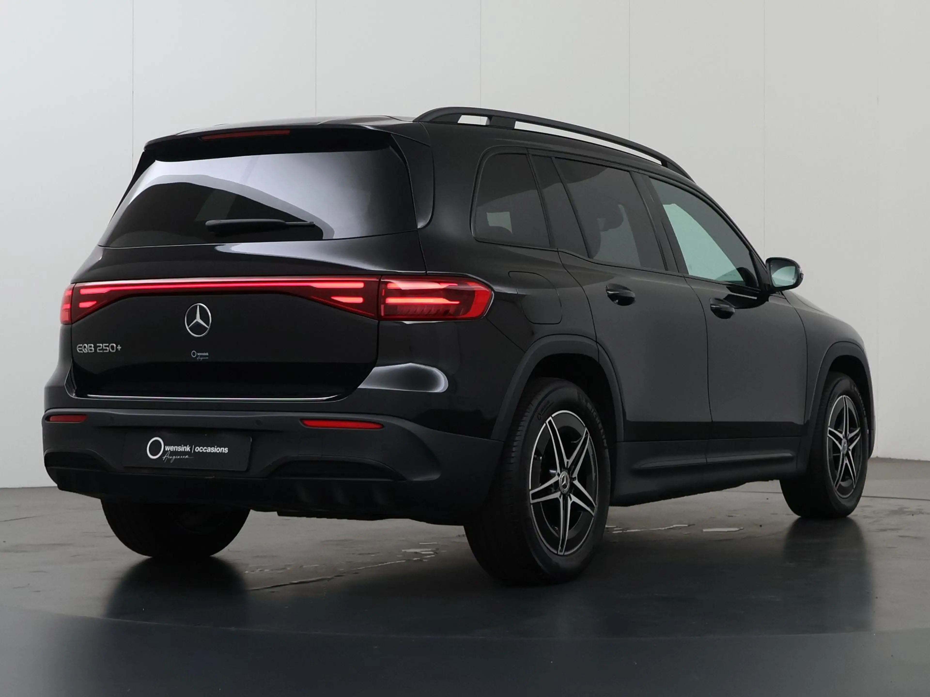 Mercedes-Benz EQB 250 250+ AMG Line 71 kWh | Night pakket | Winter pakke — photo 2