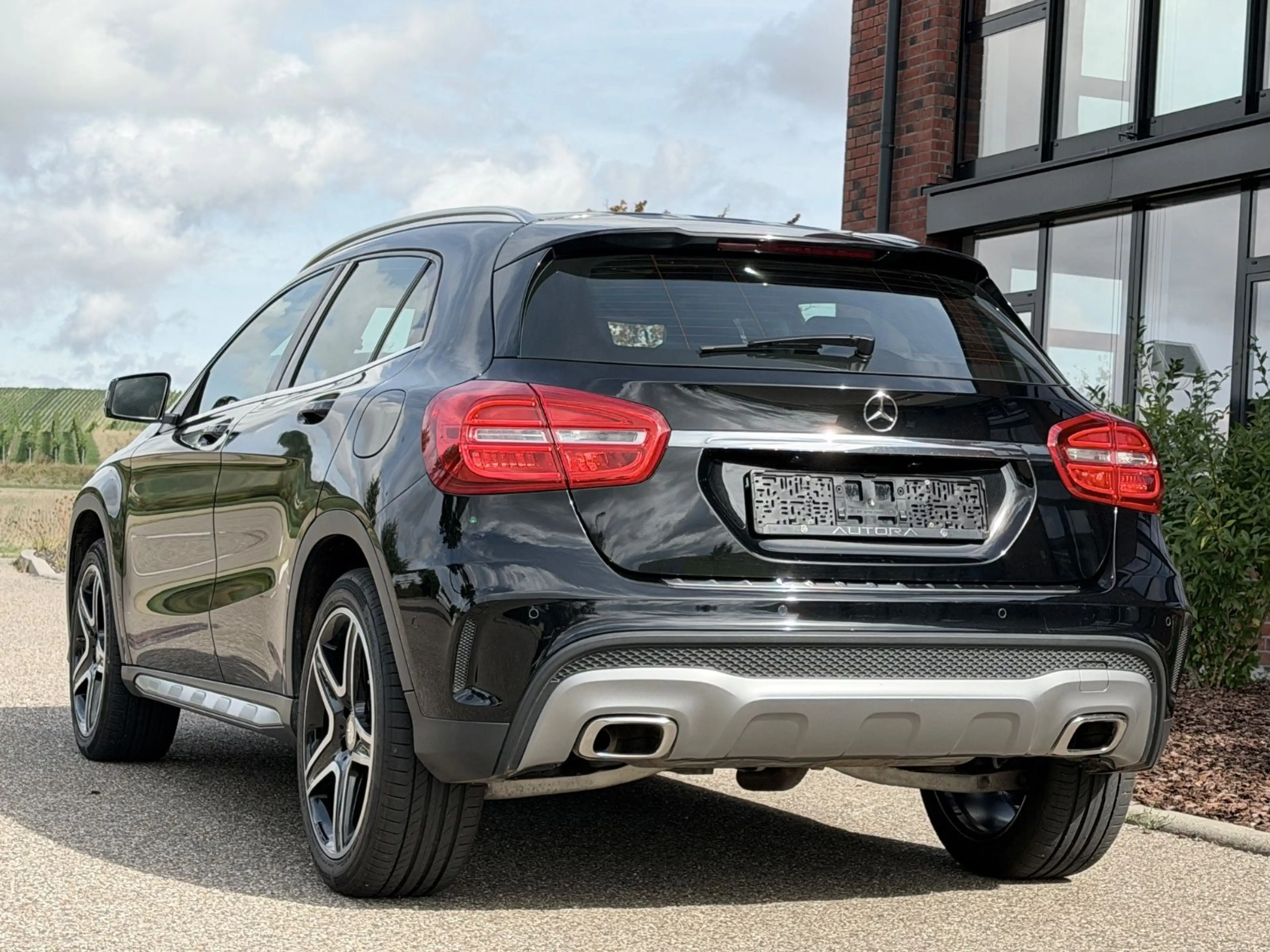 Mercedes-Benz GLA 220 CDI 4Matic Street Style AMG|PANO|R.KAMER — photo 13