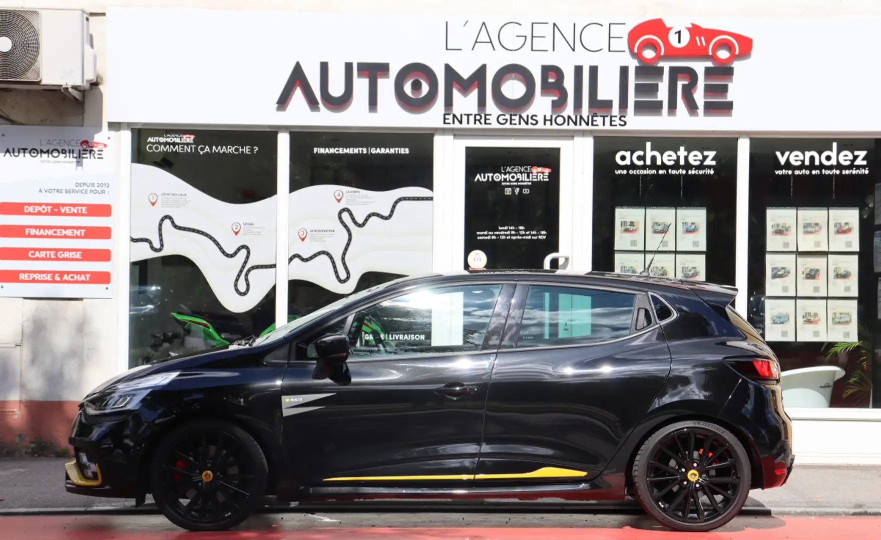 Renault Clio IV RS Trophy 1.6 T 220 EDC6 (Édition 18 N°1044/1 Noir - 2