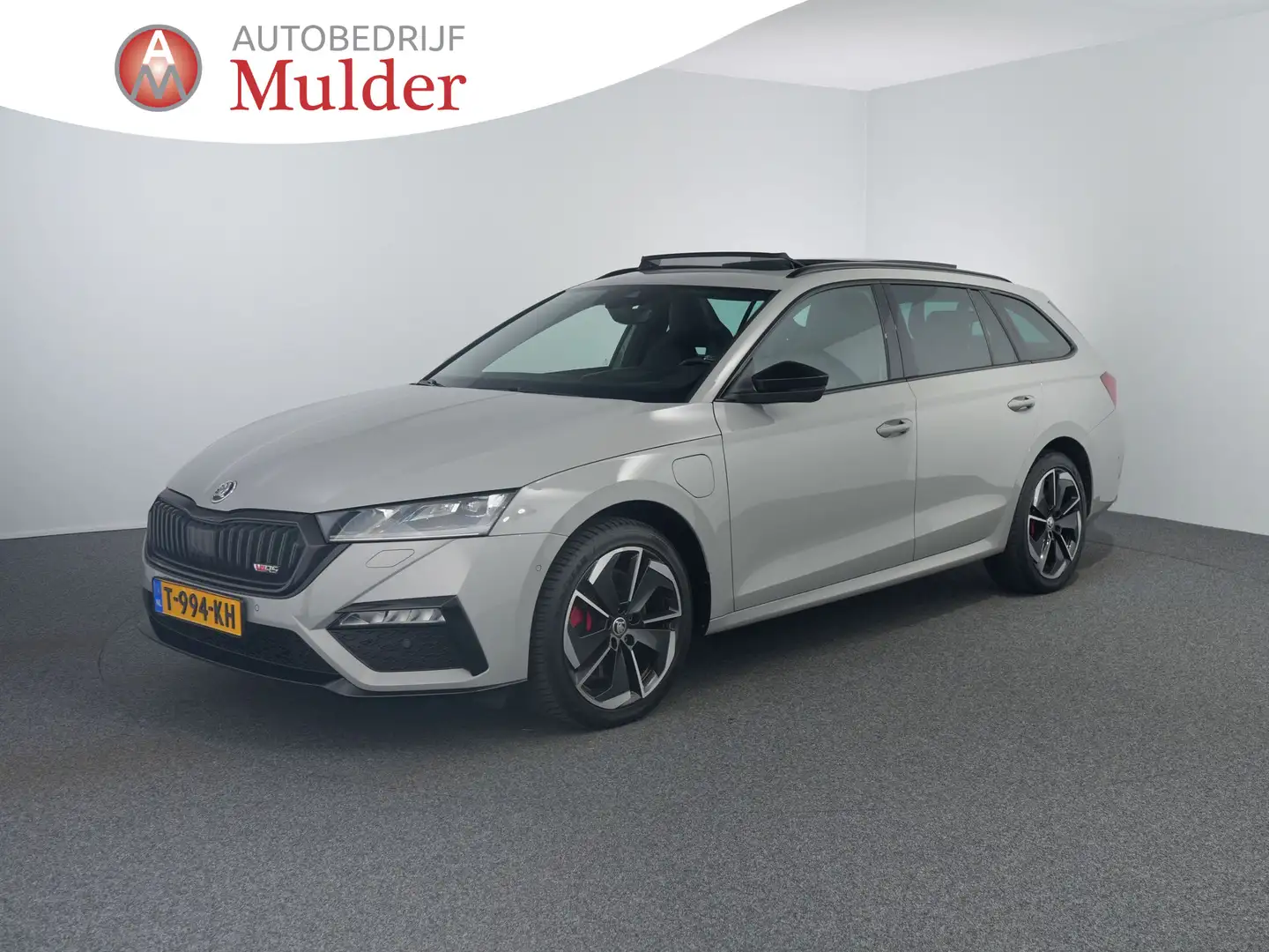 Skoda Octavia Combi 1.4 TSI RS iV PHEV Business | Leer | Matrix Šedá - 1