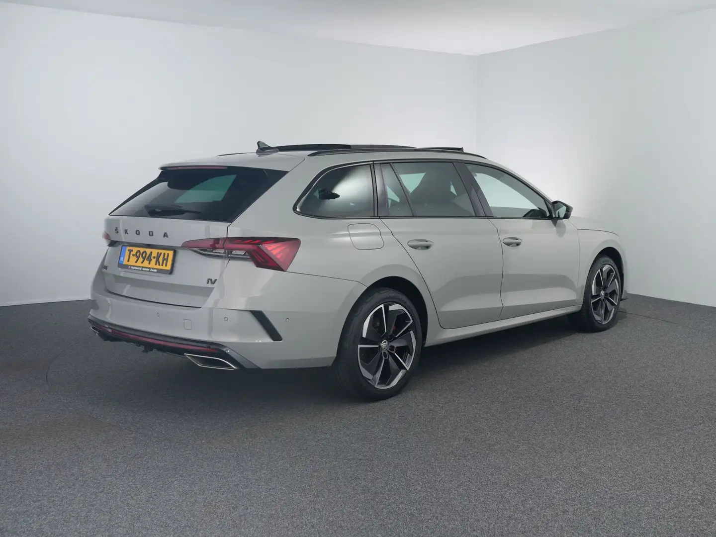 Skoda Octavia Combi 1.4 TSI RS iV PHEV Business | Leer | Matrix Grijs - 2