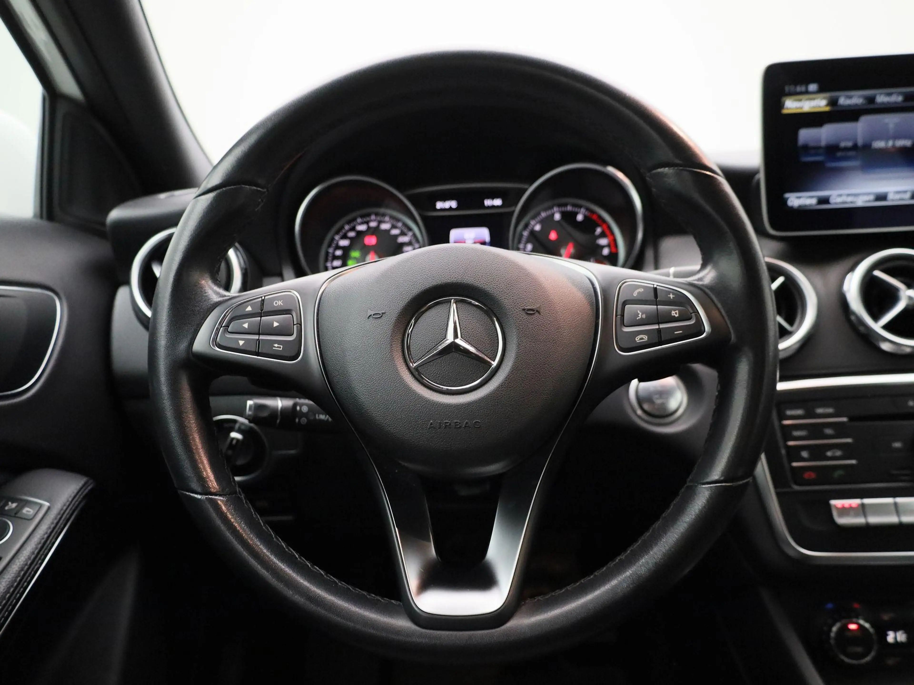 Mercedes-Benz GLA 180 Business Solution Limited | Wordt Verwacht | Autom — photo 7
