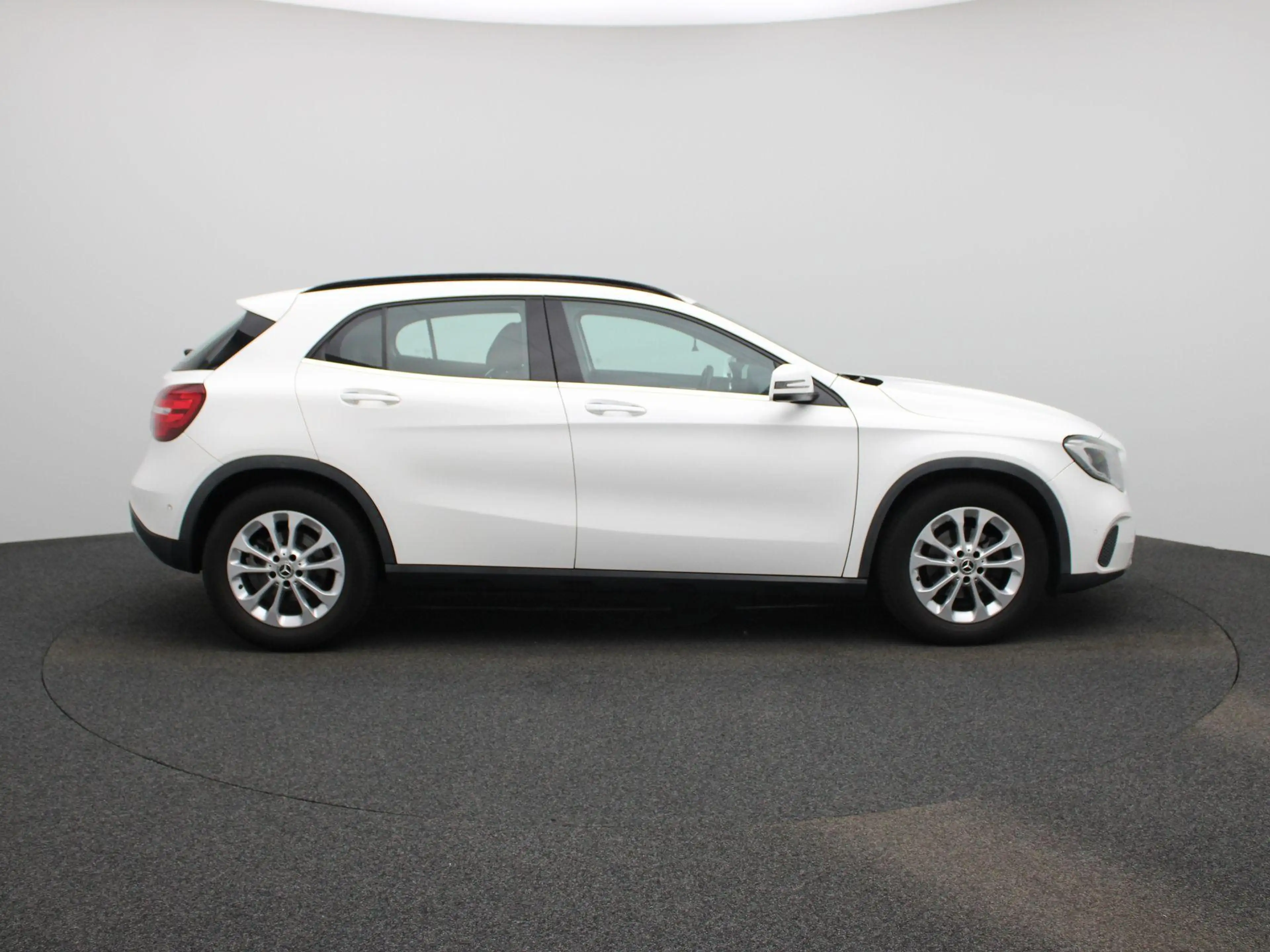 Mercedes-Benz GLA 180 Business Solution Limited | Wordt Verwacht | Autom — photo 6