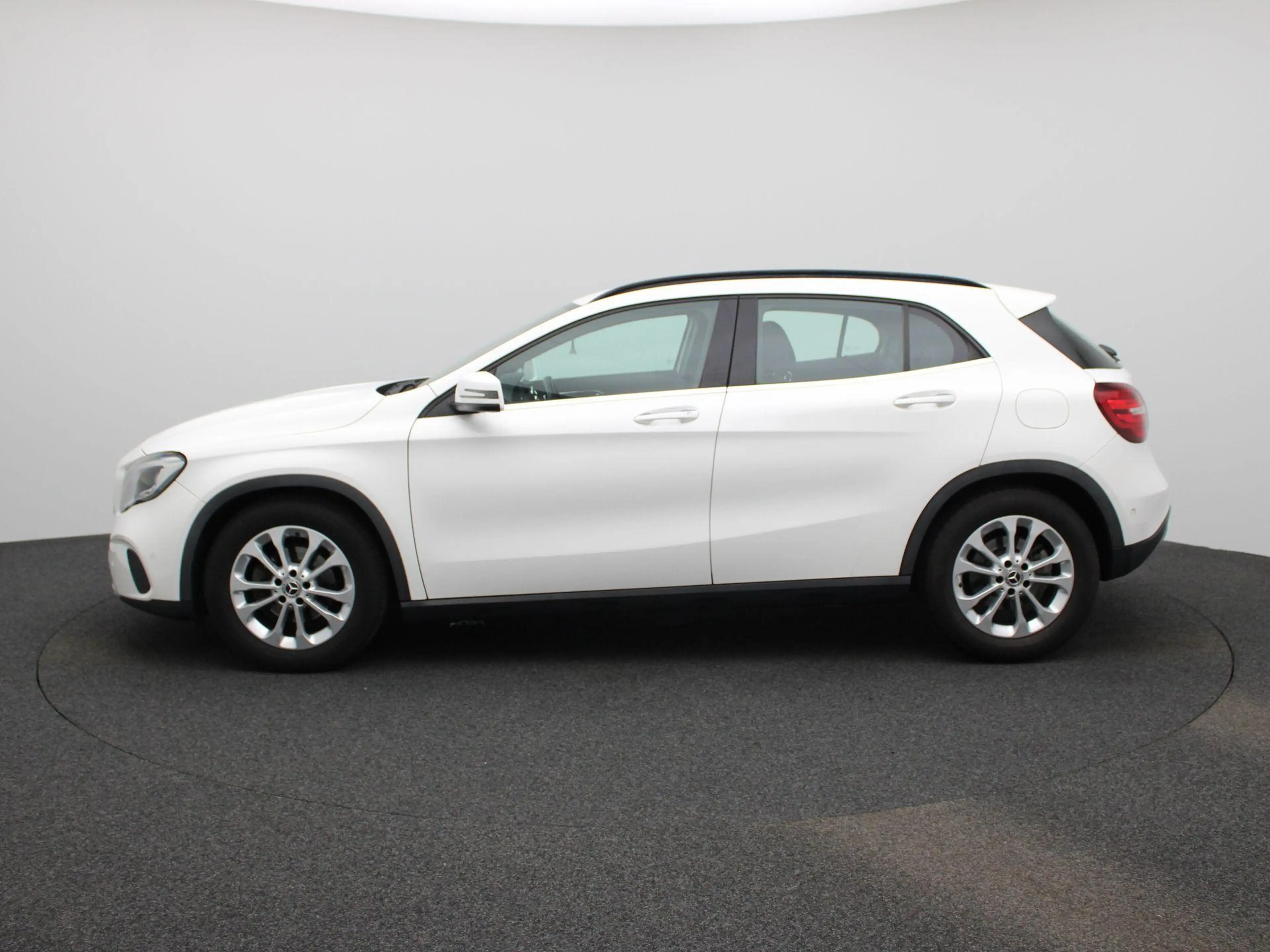 Mercedes-Benz GLA 180 Business Solution Limited | Wordt Verwacht | Autom — photo 4