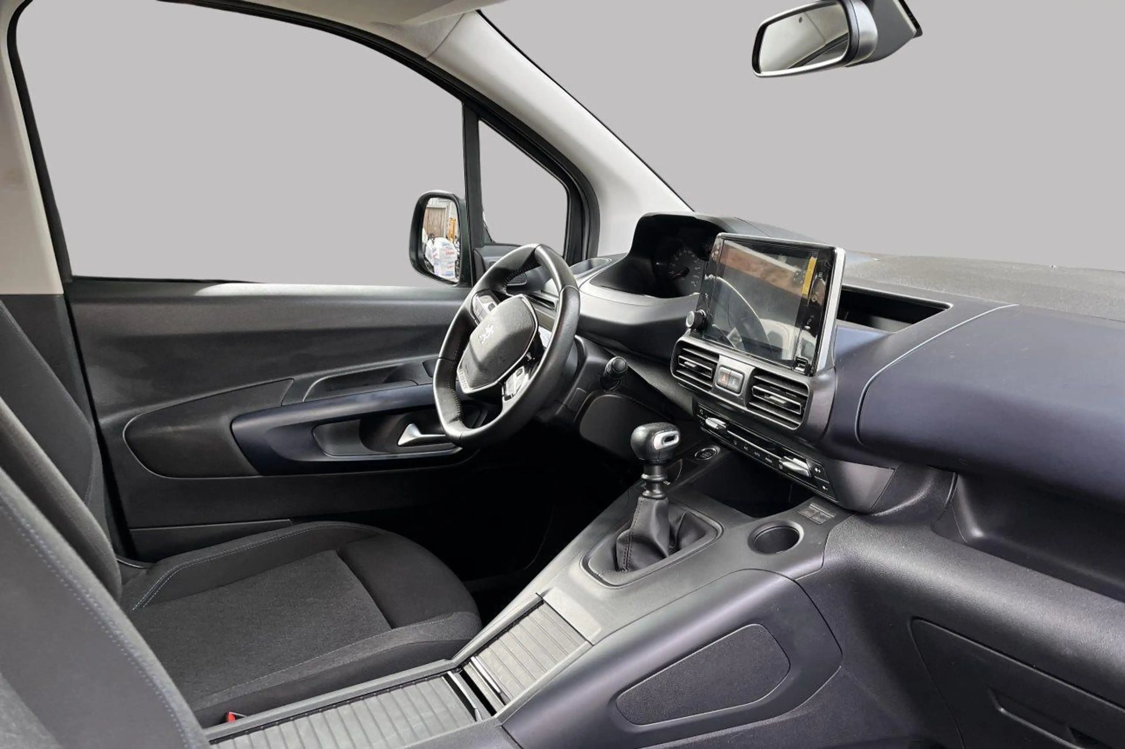Peugeot Rifter standard allure — photo 2