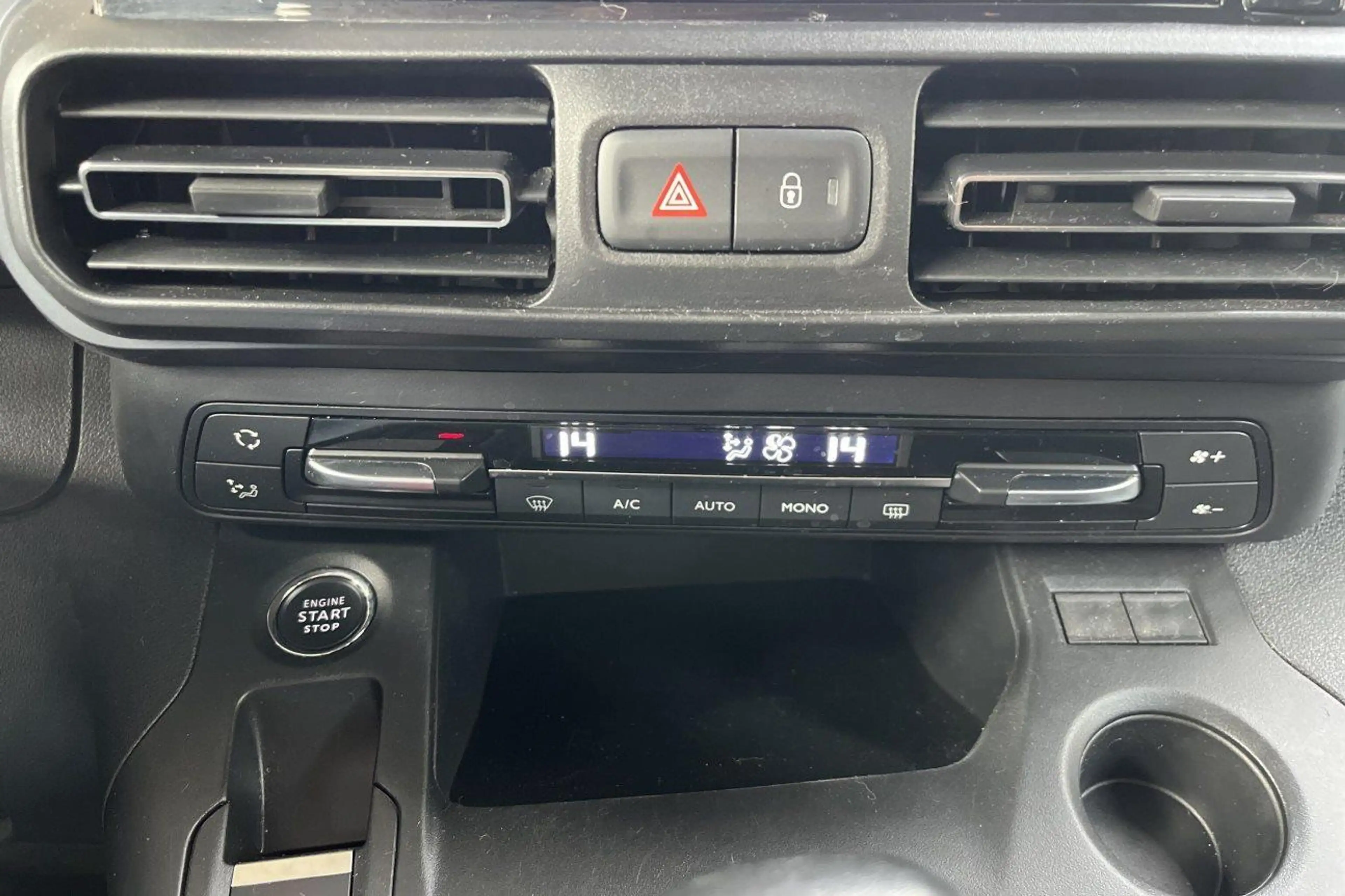 Peugeot Rifter standard allure — photo 15