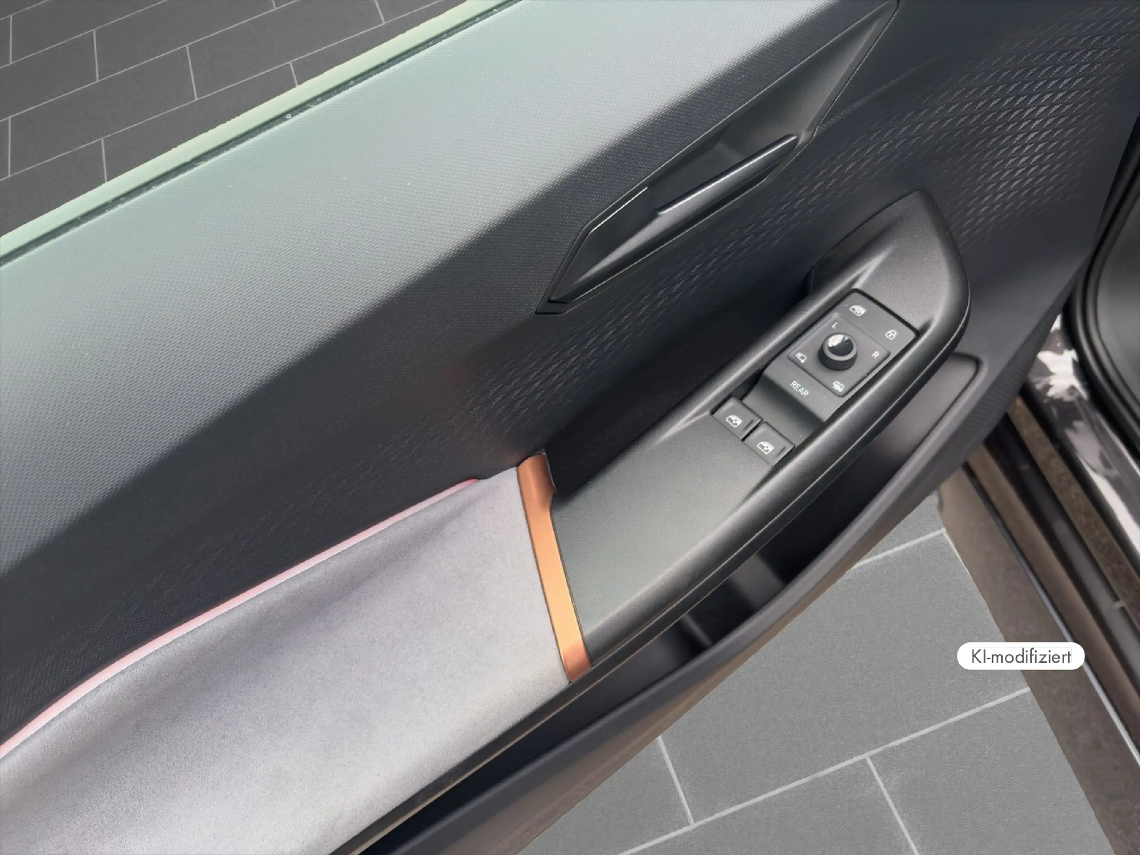 CUPRA Born 150 kW Cargo Pilot M 19" GJR 360° Navi — photo 13