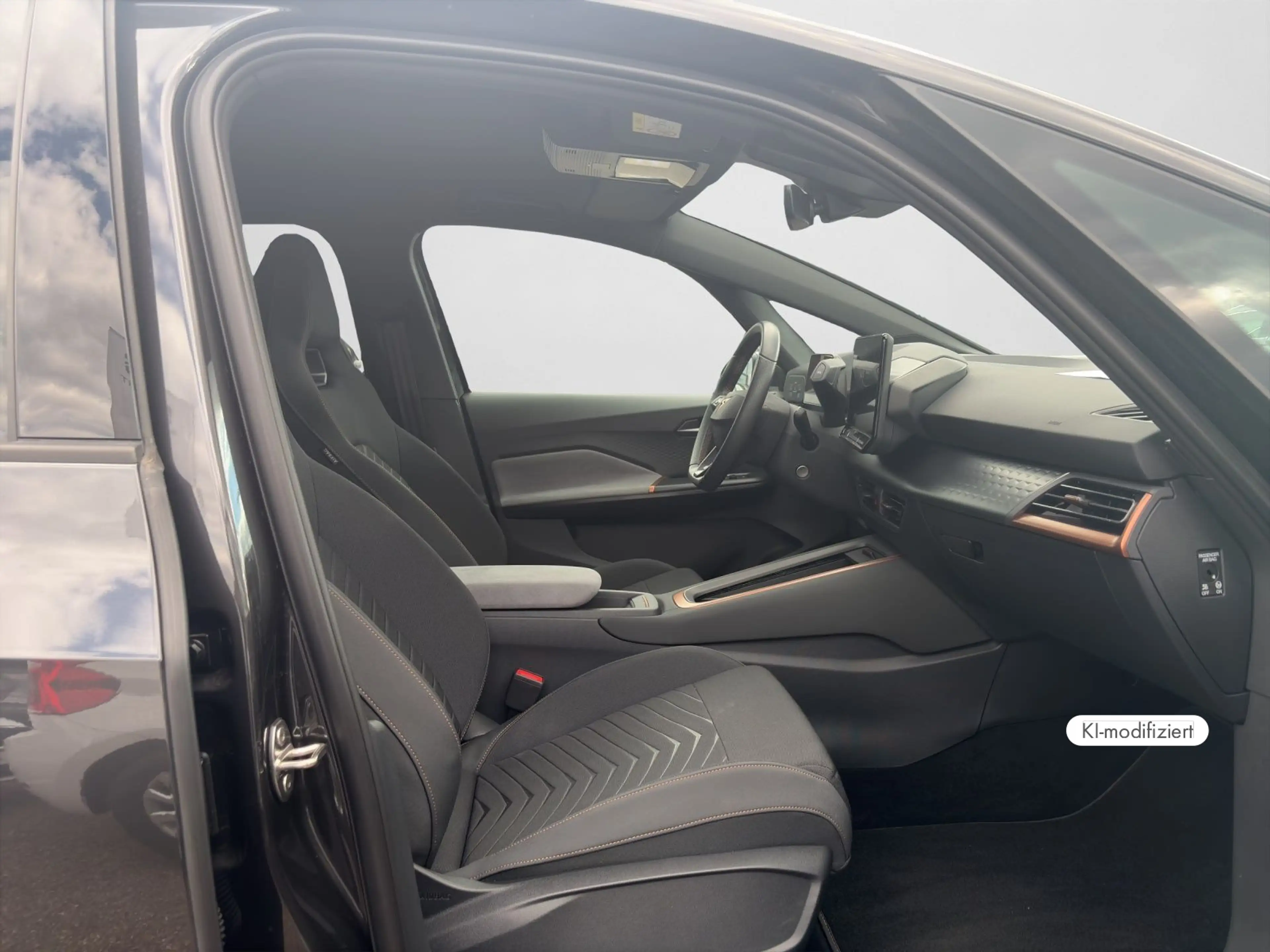 CUPRA Born 150 kW Cargo Pilot M 19" GJR 360° Navi — photo 4