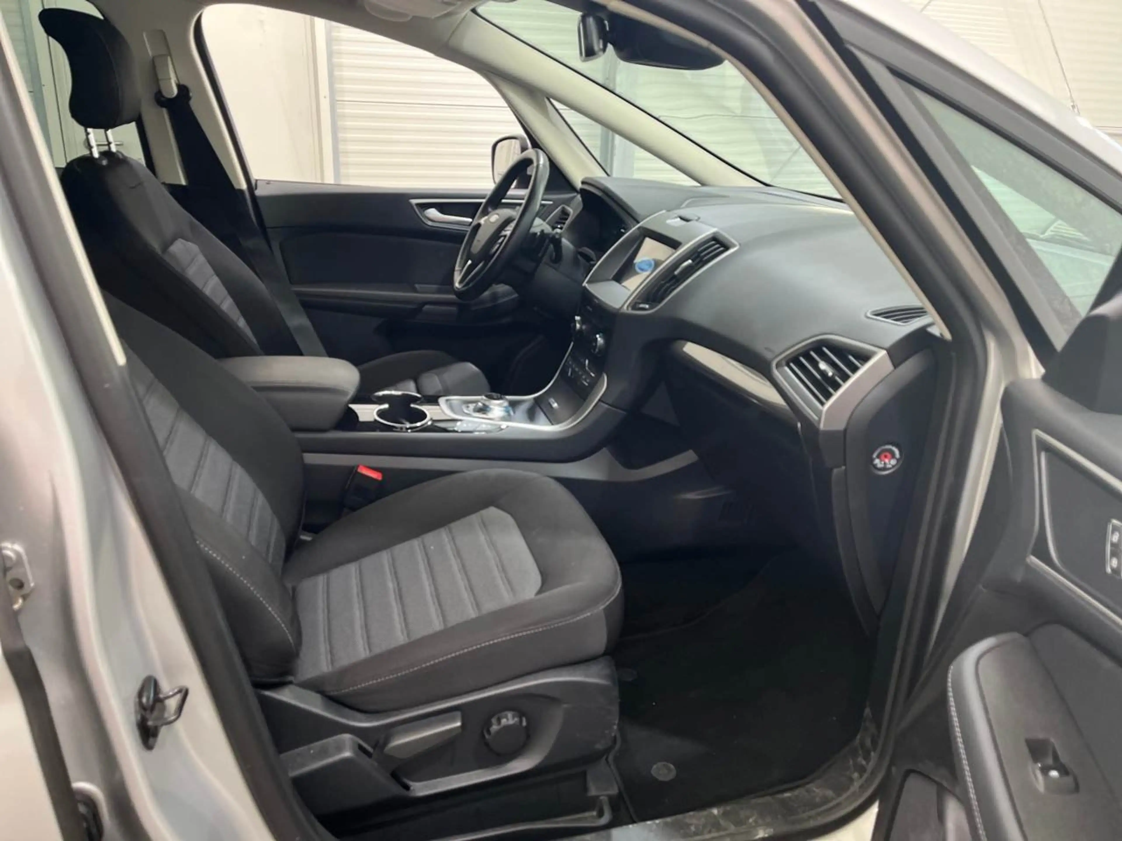 Ford S-Max 2.0 EcoBlue AHK SpoSi Key LED Navi — photo 9