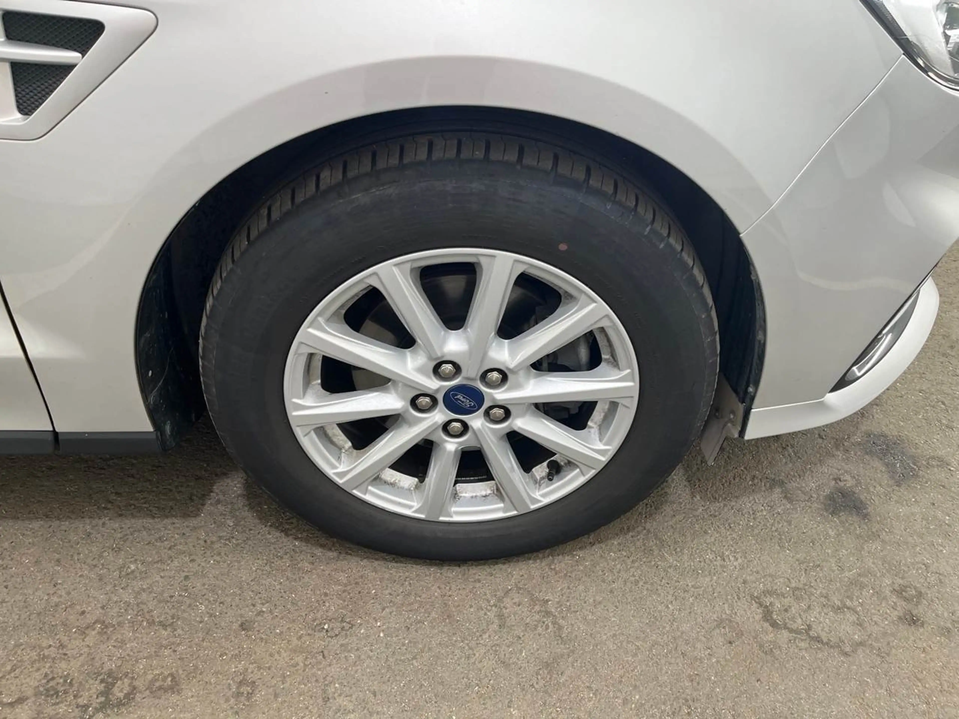 Ford S-Max 2.0 EcoBlue AHK SpoSi Key LED Navi — photo 12