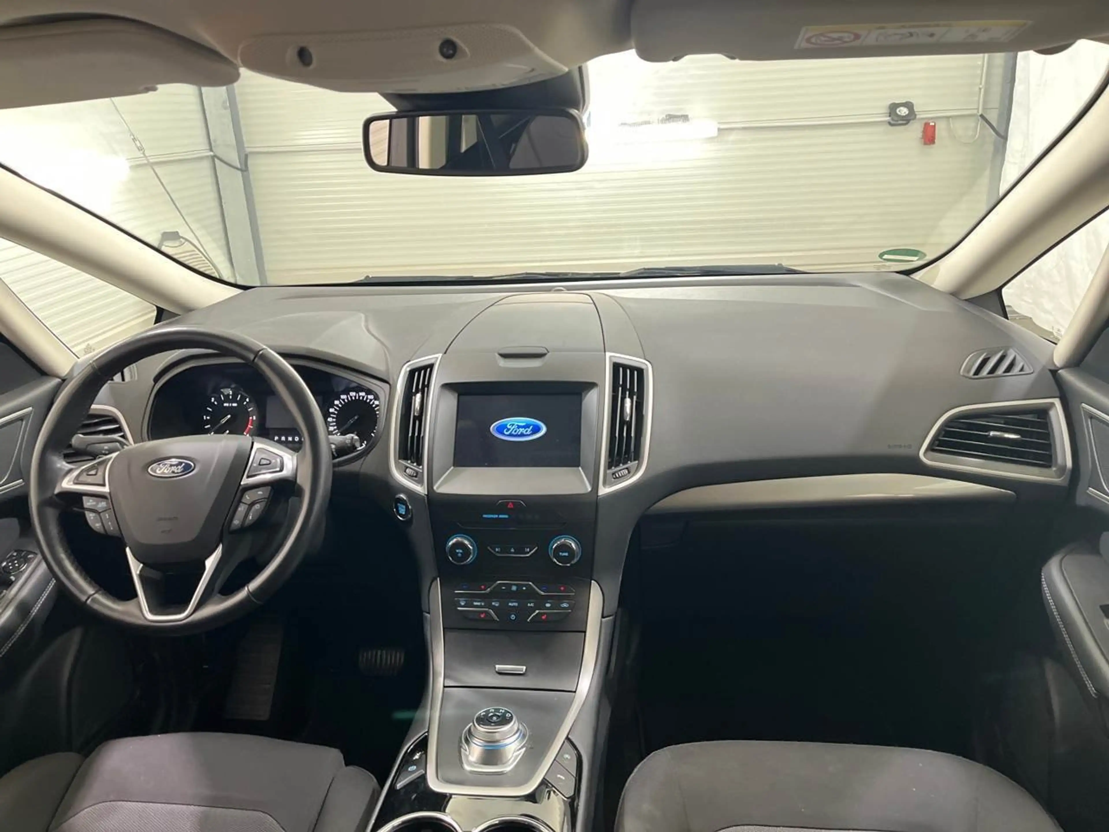 Ford S-Max 2.0 EcoBlue AHK SpoSi Key LED Navi — photo 6