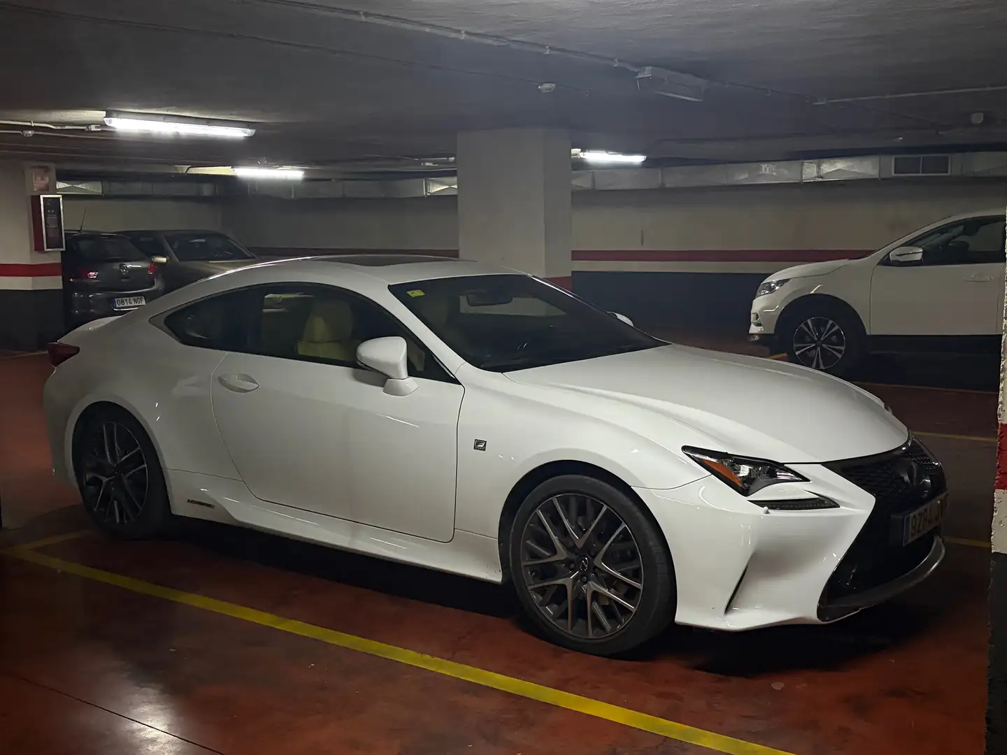 Lexus RC 300h RC 300h F Sport F Sport Bílá - 1