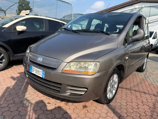 Fiat Multipla Multipla II 1.9 mjt Active 120cv