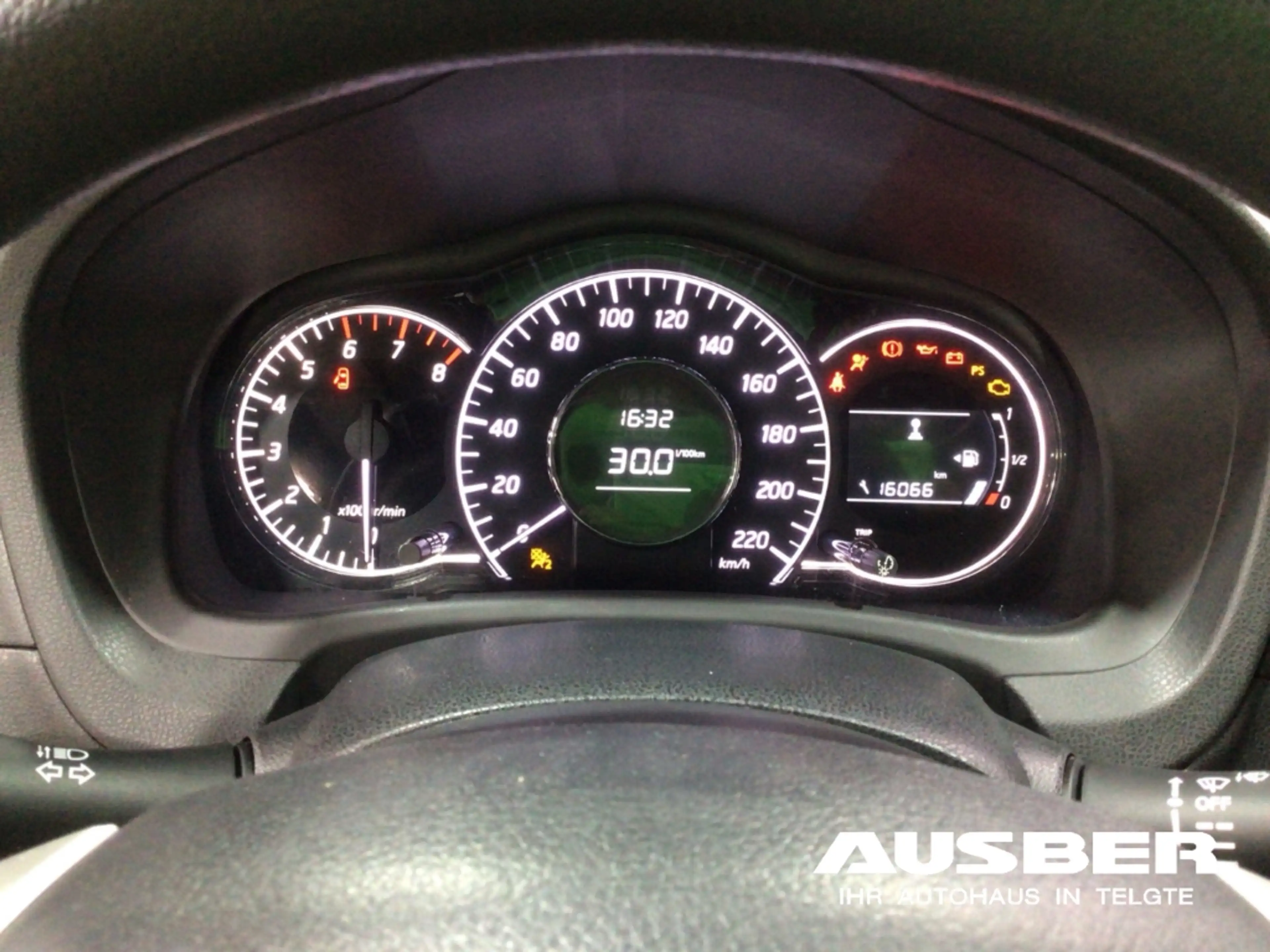 Nissan Note Klimaanlage Allwetterreifen Bluetooth VISIA 2. Han — photo 11