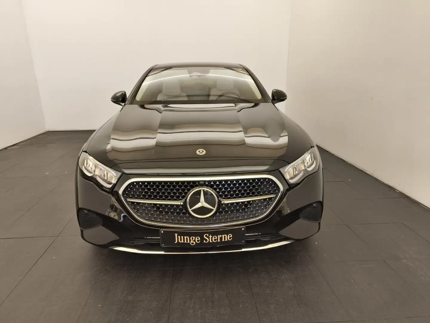Mercedes-Benz E 300 E 300de 4M Avantgarde Advanced Pano AHK KeyGo Navi Negro - 2