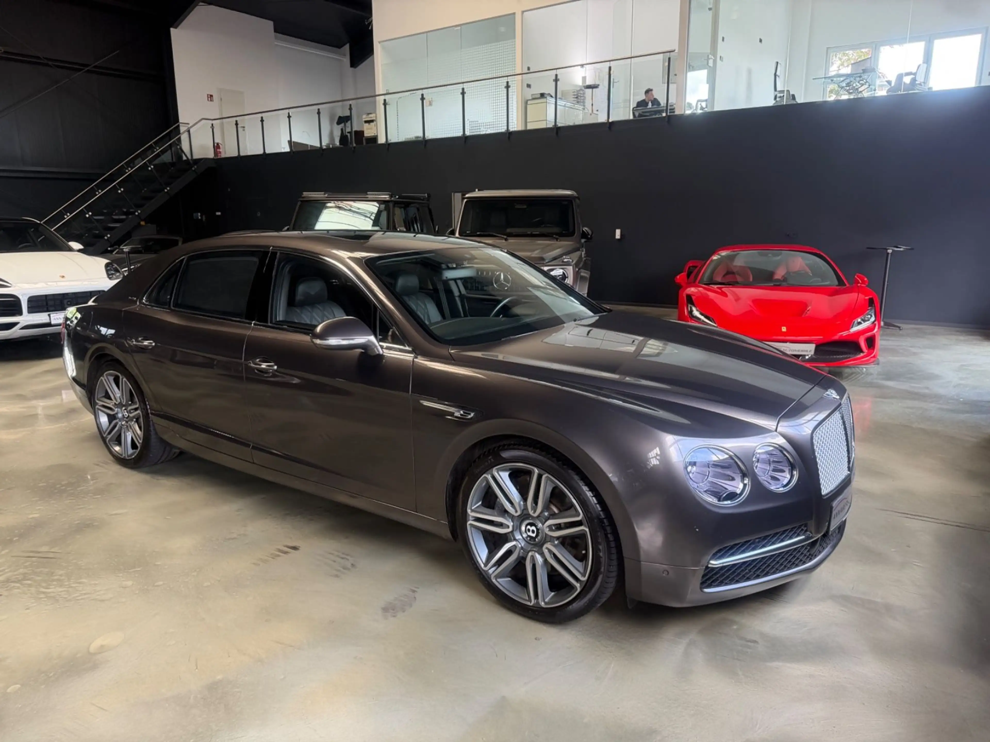 Bentley Flying Spur 6.0 W12 S MULLINER — photo 2