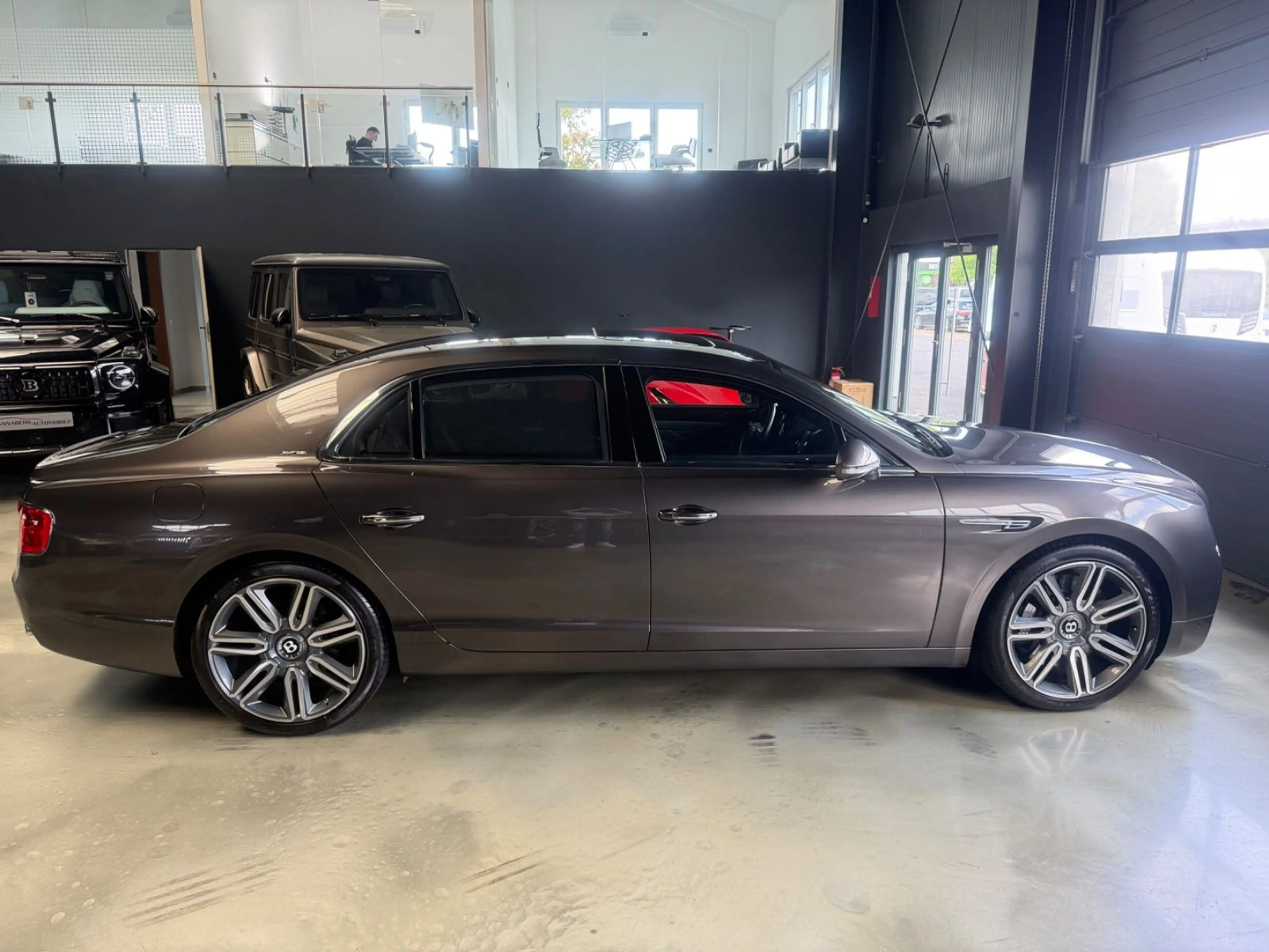 Bentley Flying Spur 6.0 W12 S MULLINER — photo 7