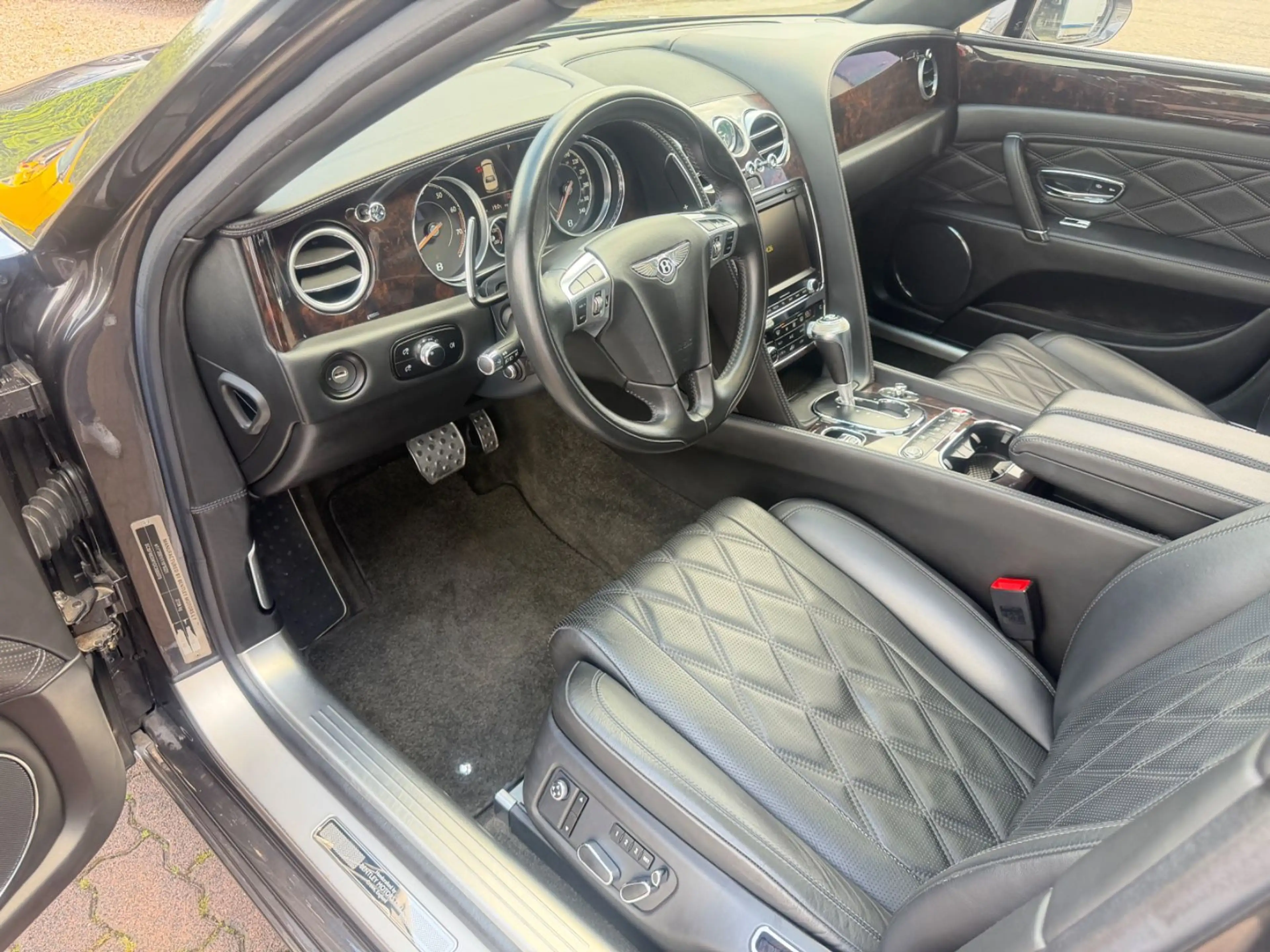 Bentley Flying Spur 6.0 W12 S MULLINER — photo 13