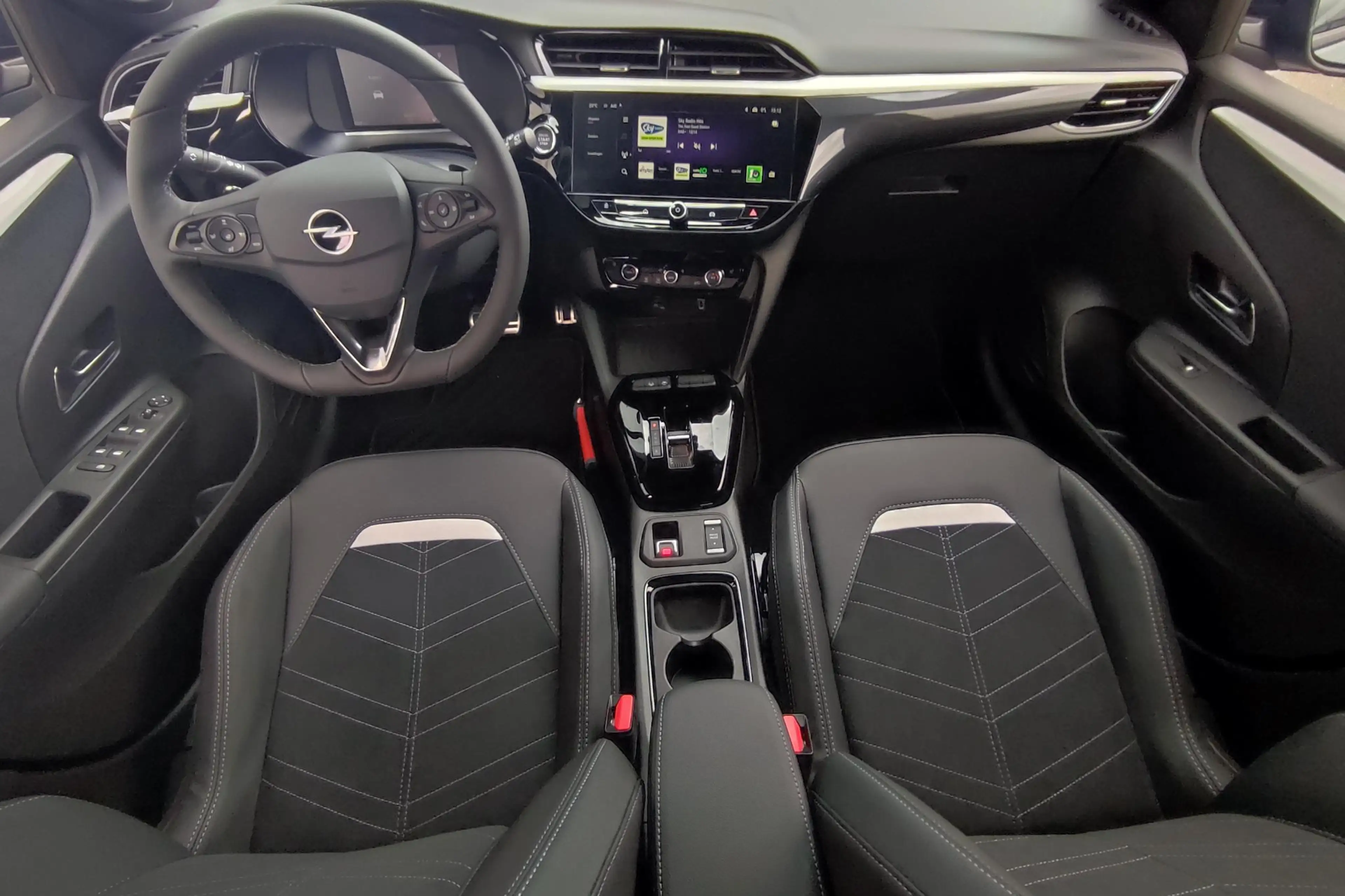Opel Corsa-e Electric Long Range Ultimate 51 kWh — photo 9