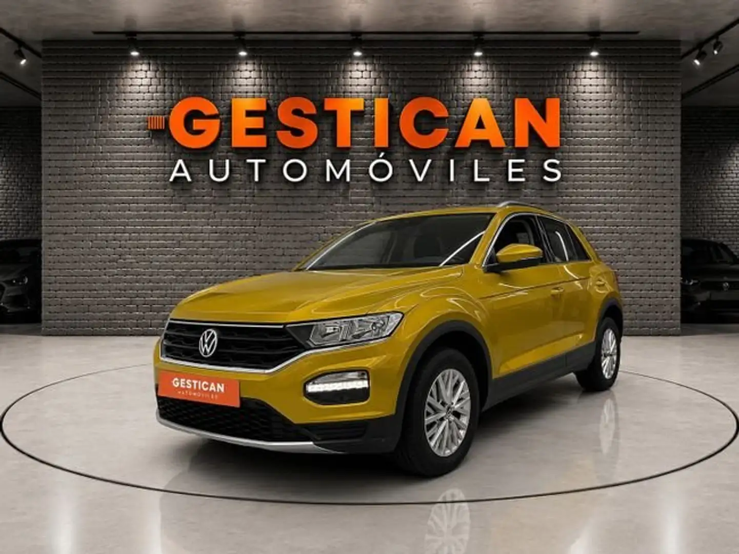 Volkswagen T-Roc 1.0 TSI Edition 81kW Amarillo - 1