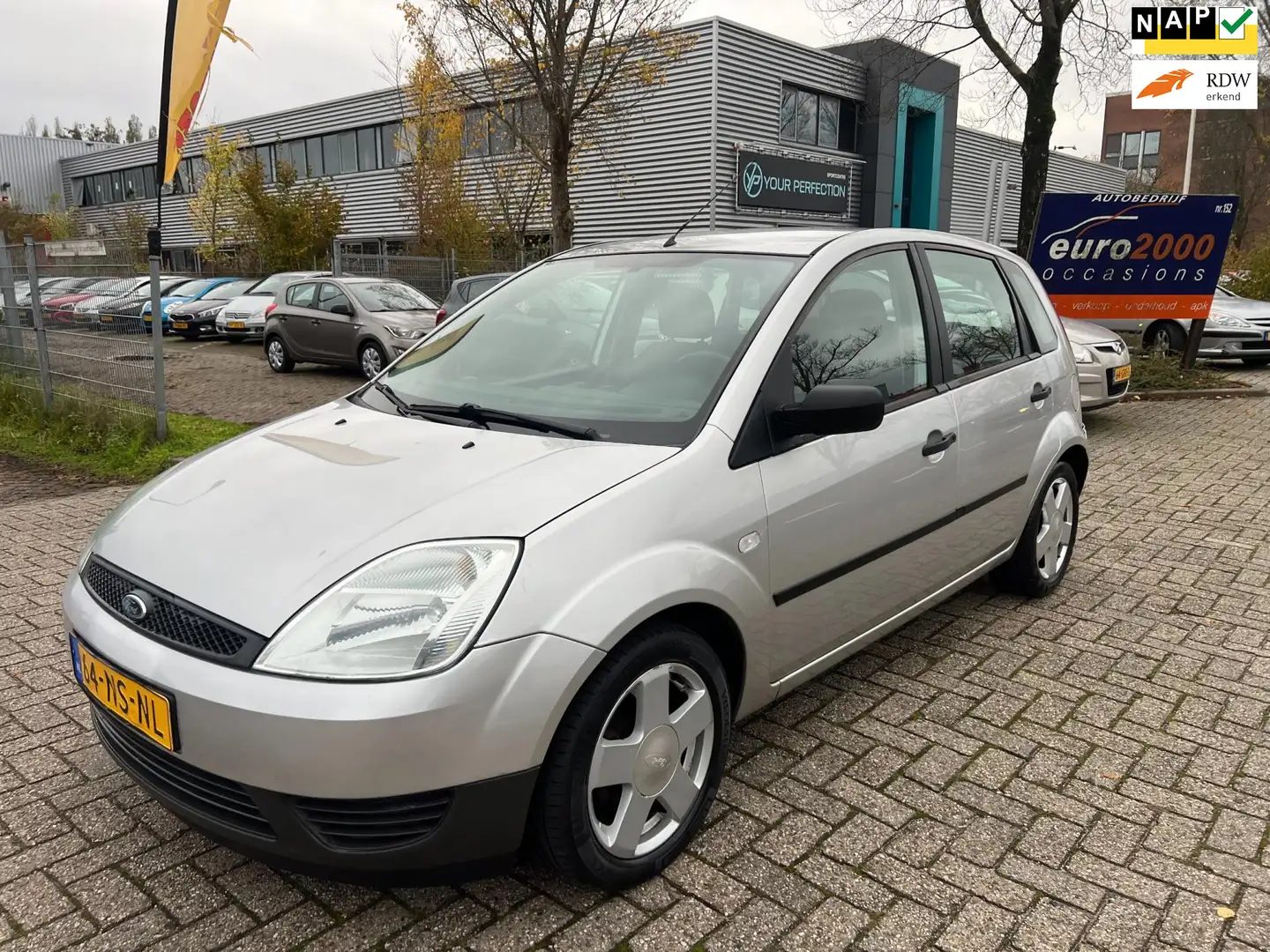 Ford Fiesta 1.3 Centennial - AIRCO - NIEUWE JAAR APK ! Gris - 1