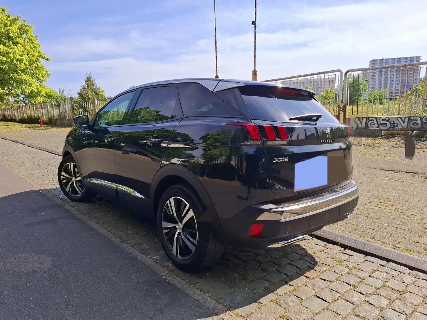 Peugeot 3008 1.2 S&S PureTech Active EAT8 130 - 1