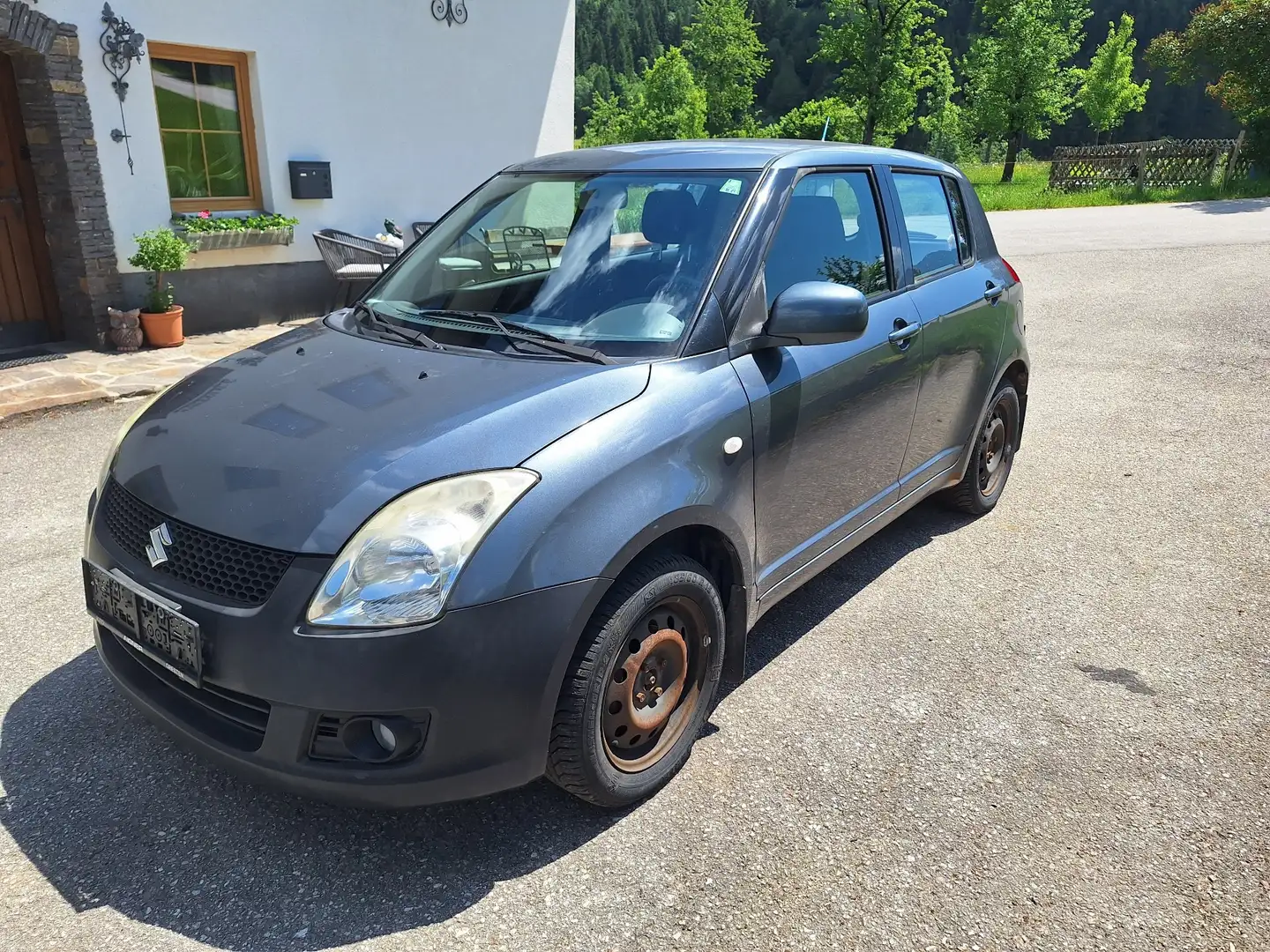 Suzuki Swift 1,3 GL 5DR 4WD - 2