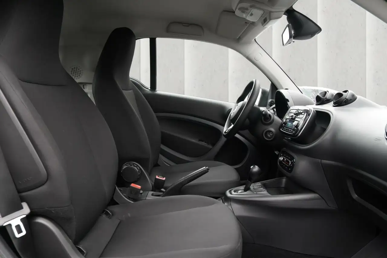 smart forTwo Smart EQ fortwo Tempomat Klimaautomatik Bluetooth 12