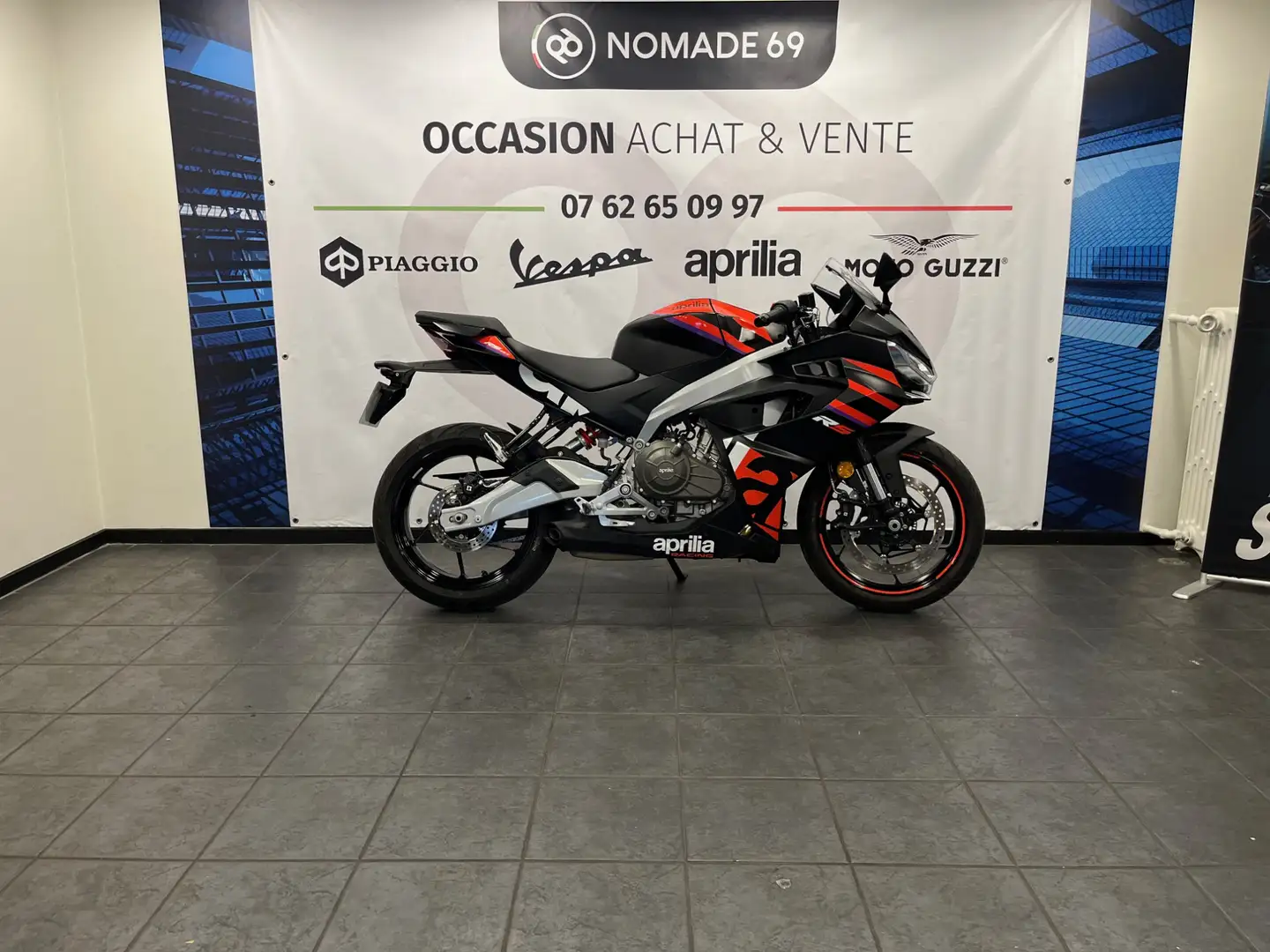 Aprilia RS 457 Fekete - 1